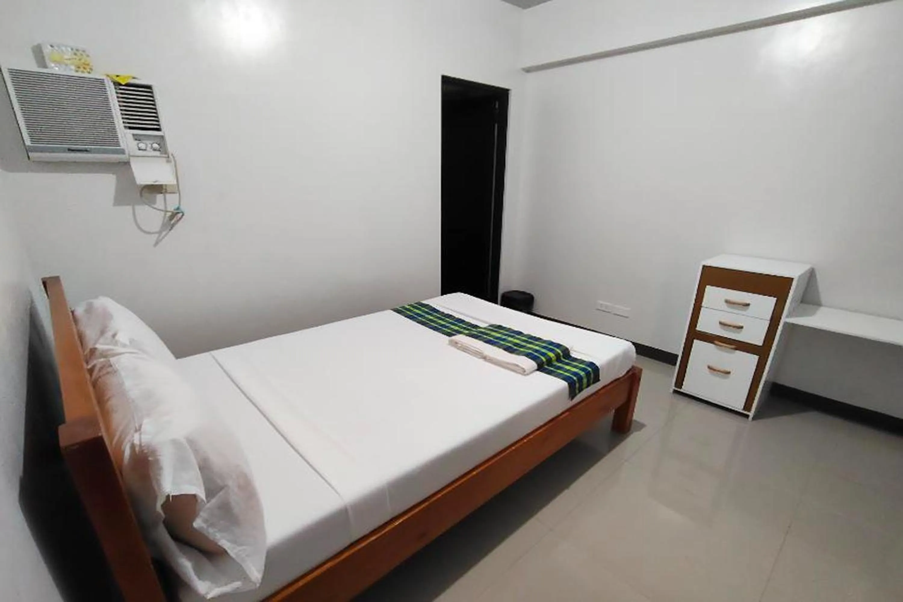 Bed in Benediktus Pilgerhaus Inn Vigan