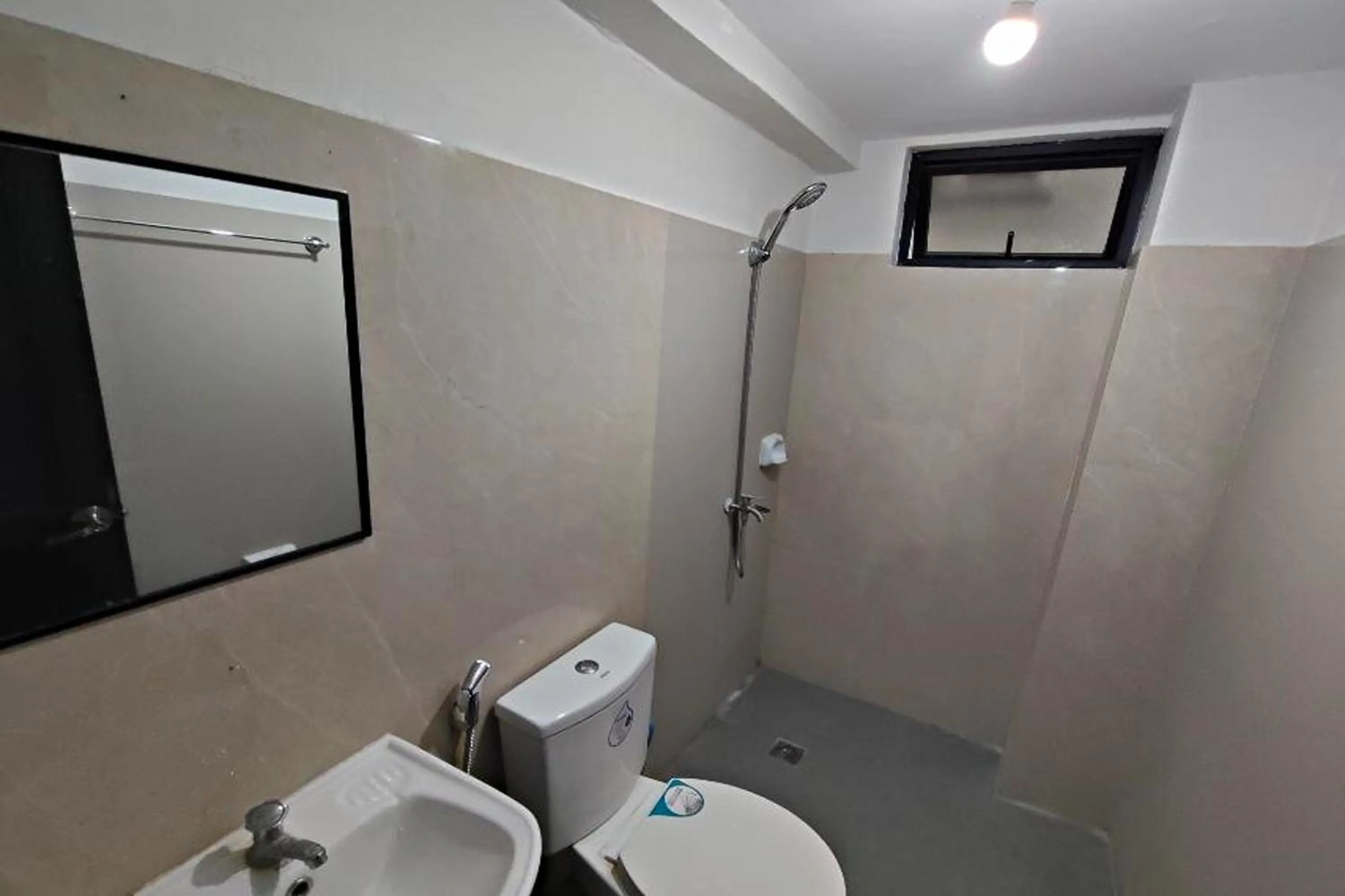 Toilet in Benediktus Pilgerhaus Inn Vigan