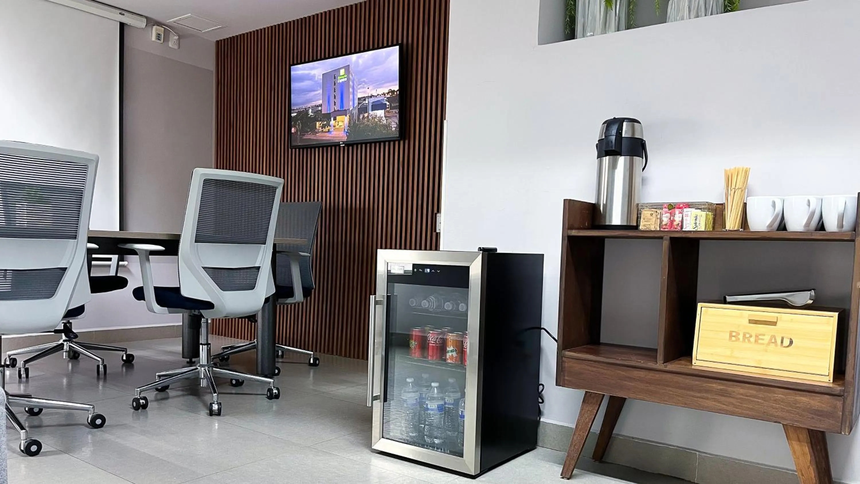 Meeting/conference room in Holiday Inn Express Culiacan by IHG