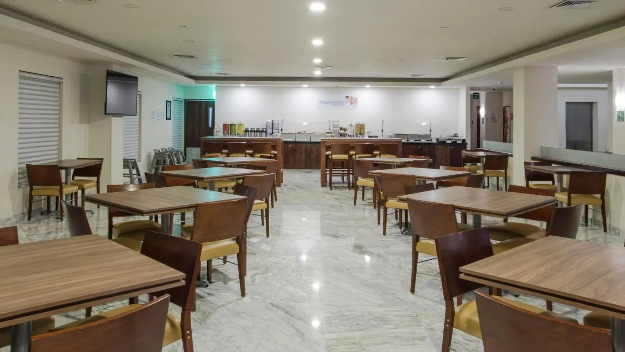 Restaurant/places to eat in Holiday Inn Express Culiacan by IHG Restaurant/places to eat in Holiday Inn Express Culiacan by IHG