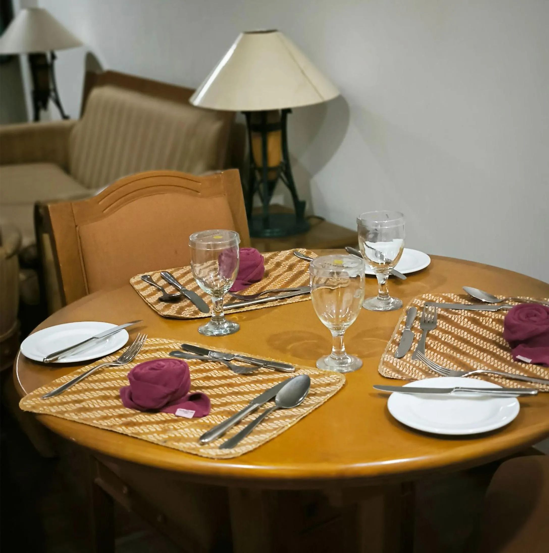 Dining area in Kresna Hotel