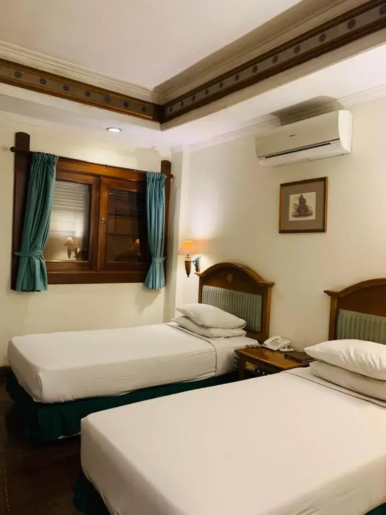 Bedroom, Bed in Kresna Hotel Bedroom, Bed in Kresna Hotel