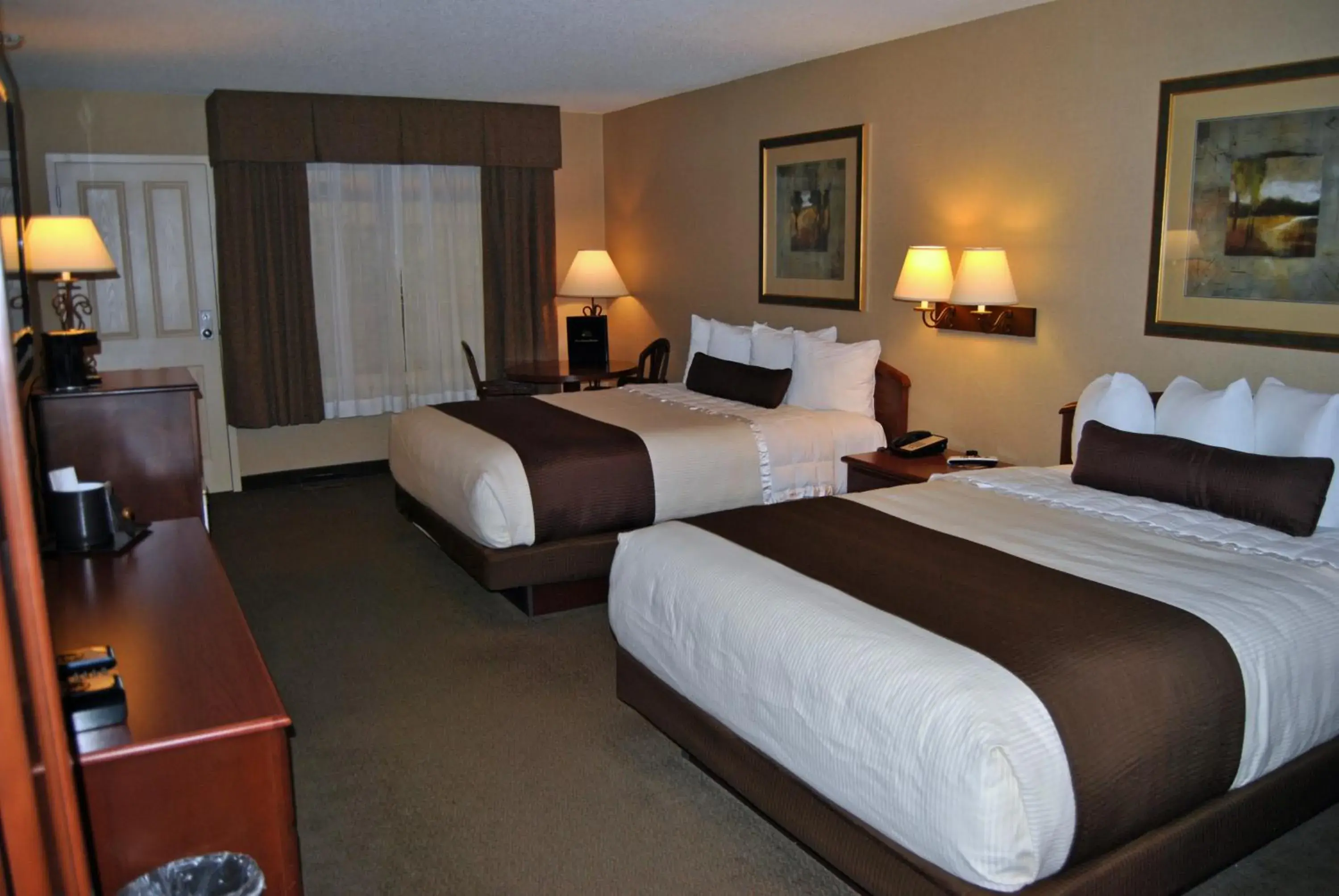 Double Room with Private Bathroom in C'Mon Inn Double Room with Private Bathroom in C'Mon Inn