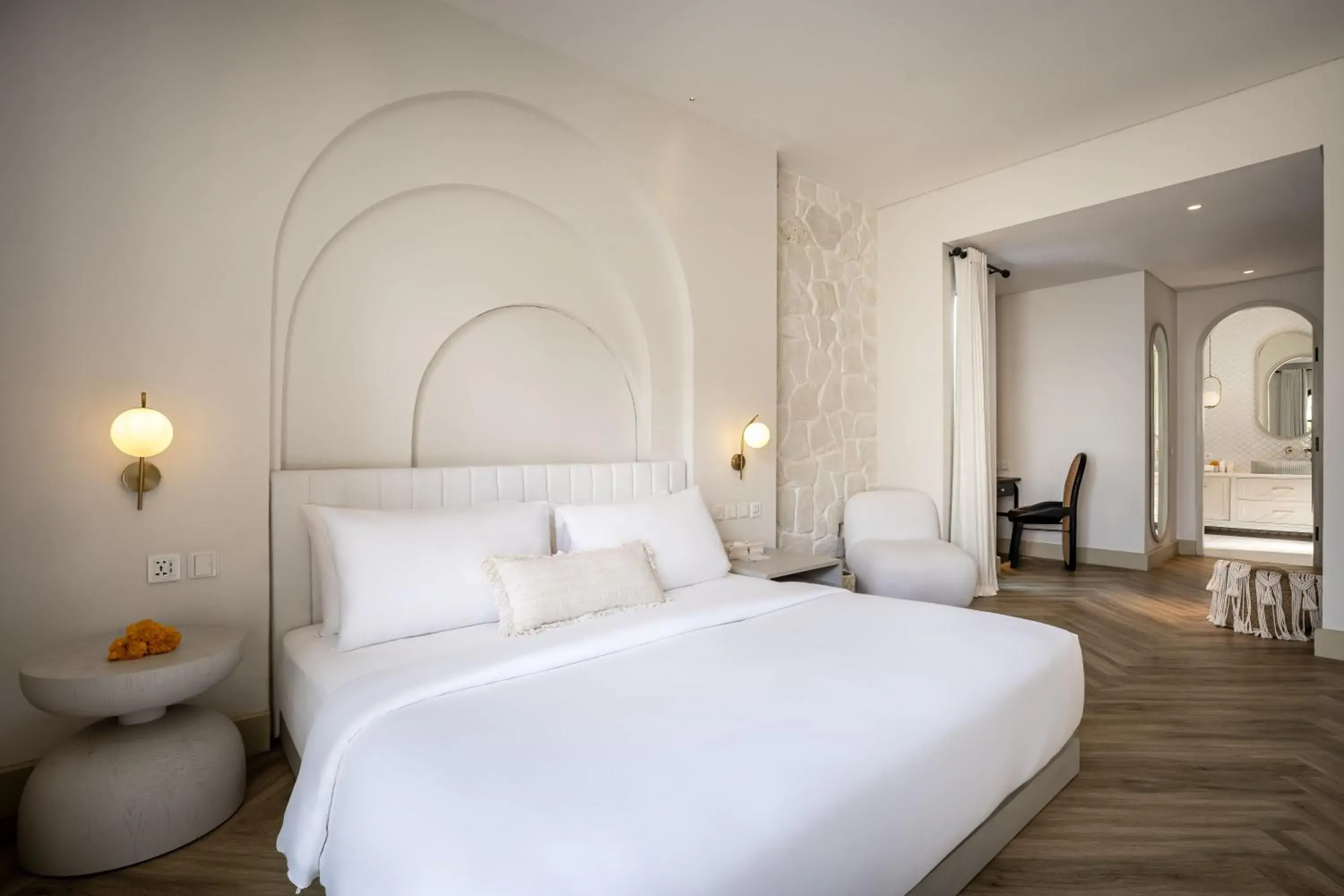 Luxury 5BR Private Pool Villa for Groups in Canggu Luxury 5BR Private Pool Villa for Groups in Canggu