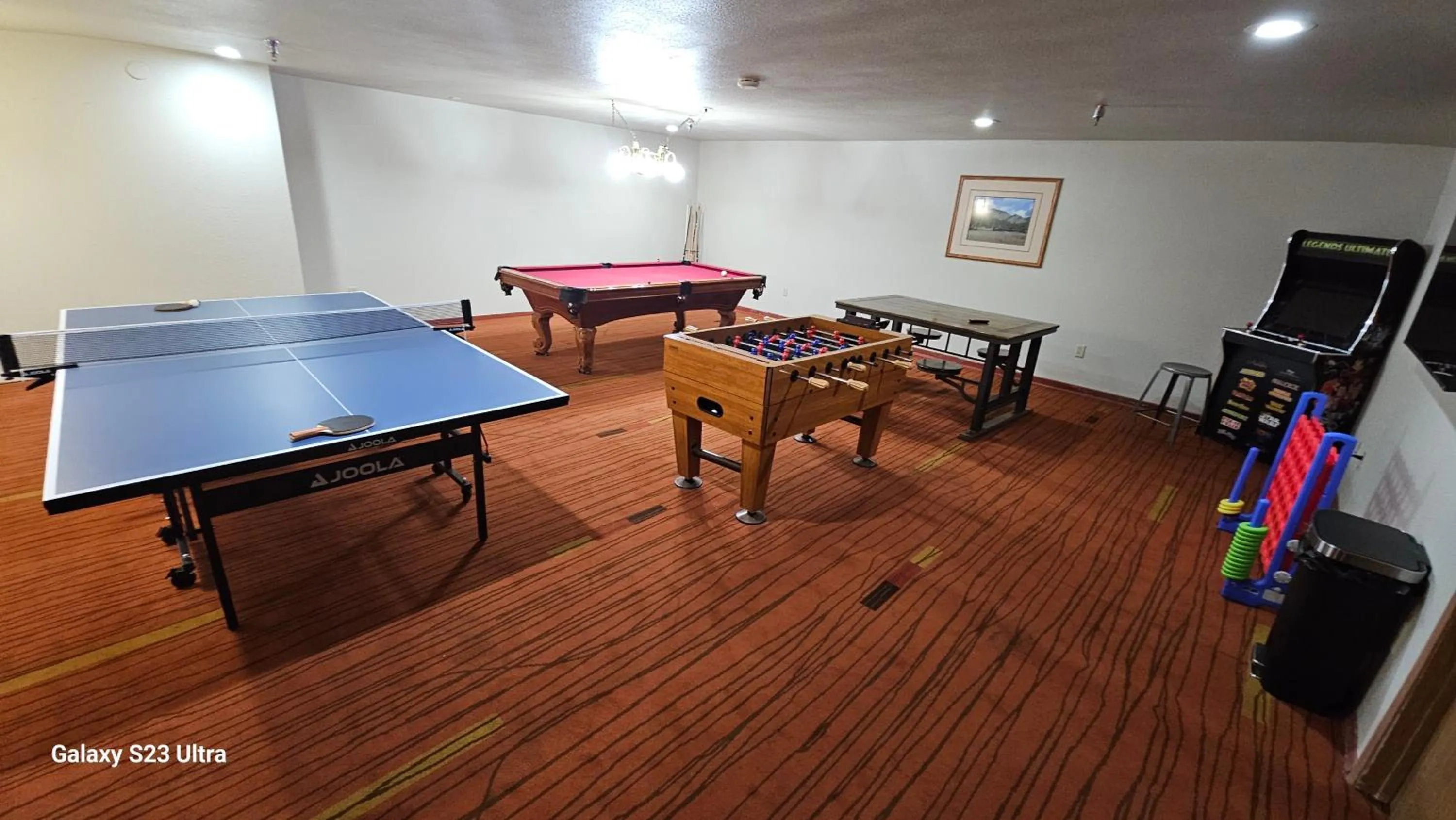 Game Room in Roosevelt Inn Mount Rushmore
