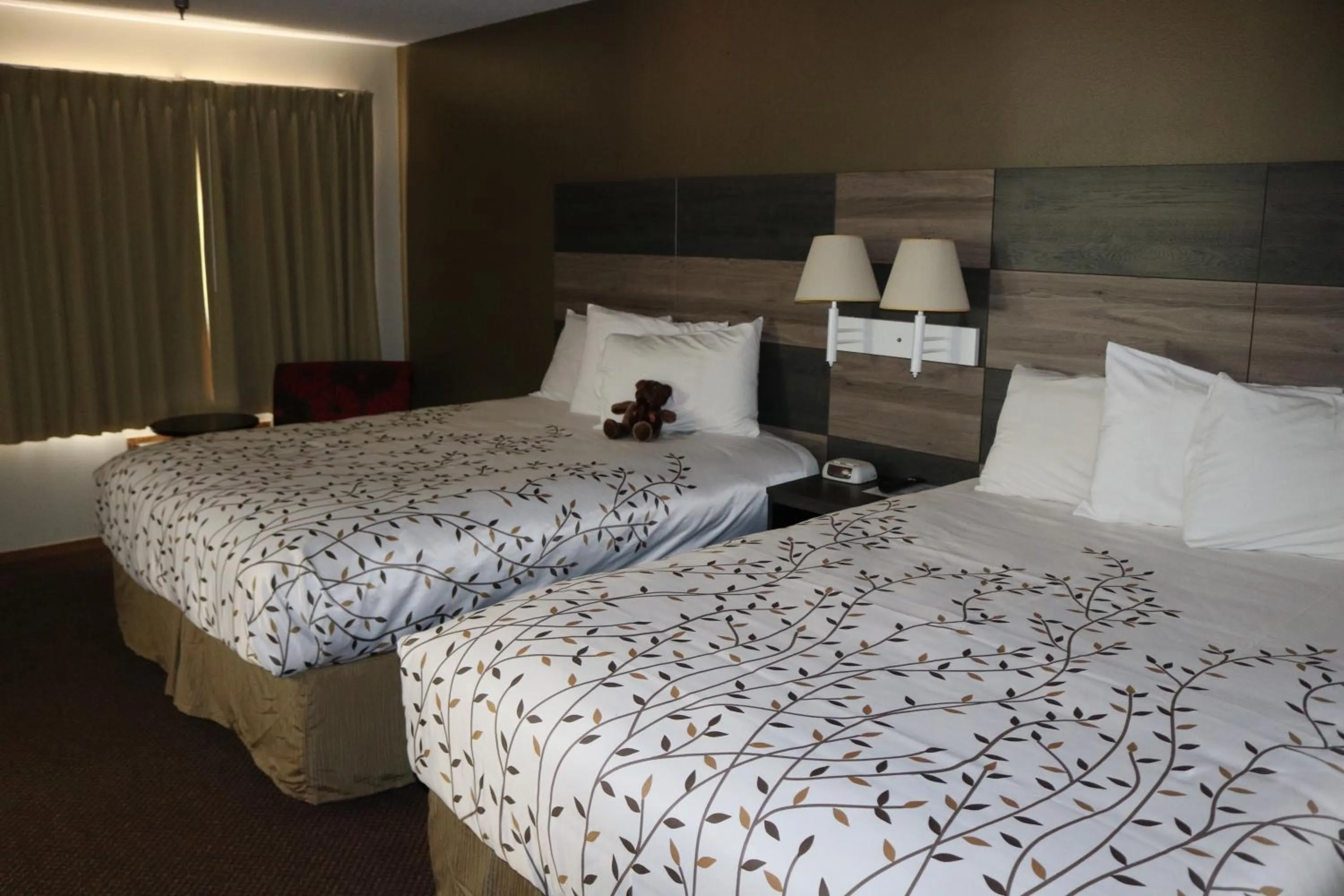 Bed in Roosevelt Inn Mount Rushmore