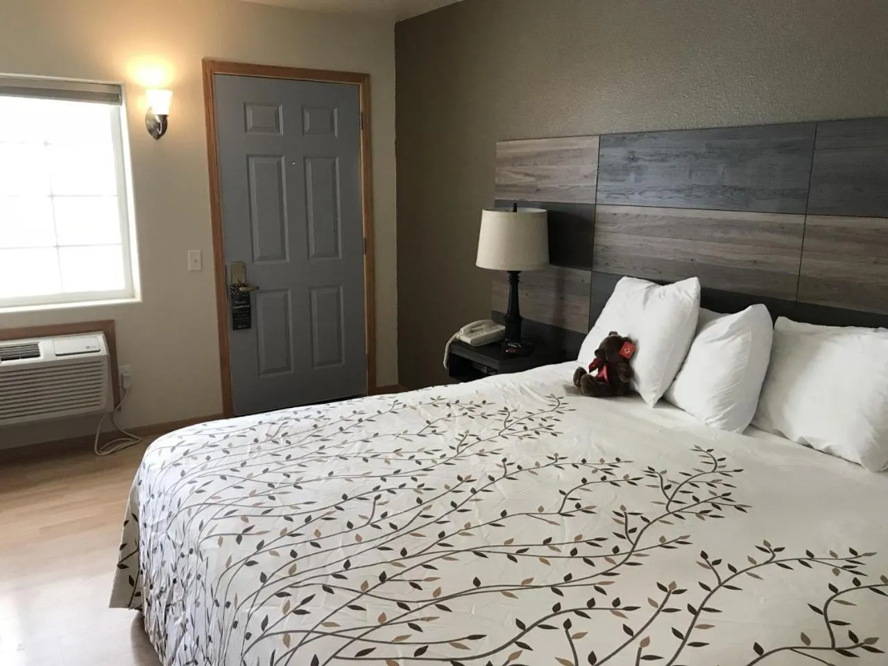 Bed in Roosevelt Inn Mount Rushmore