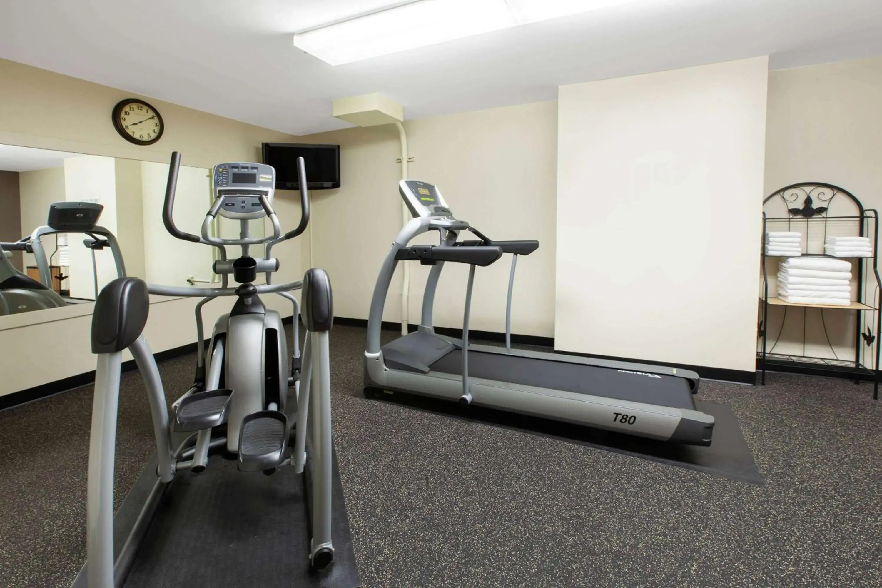 Fitness centre/facilities in AmericInn by Wyndham Silver City Fitness centre/facilities in AmericInn by Wyndham Silver City