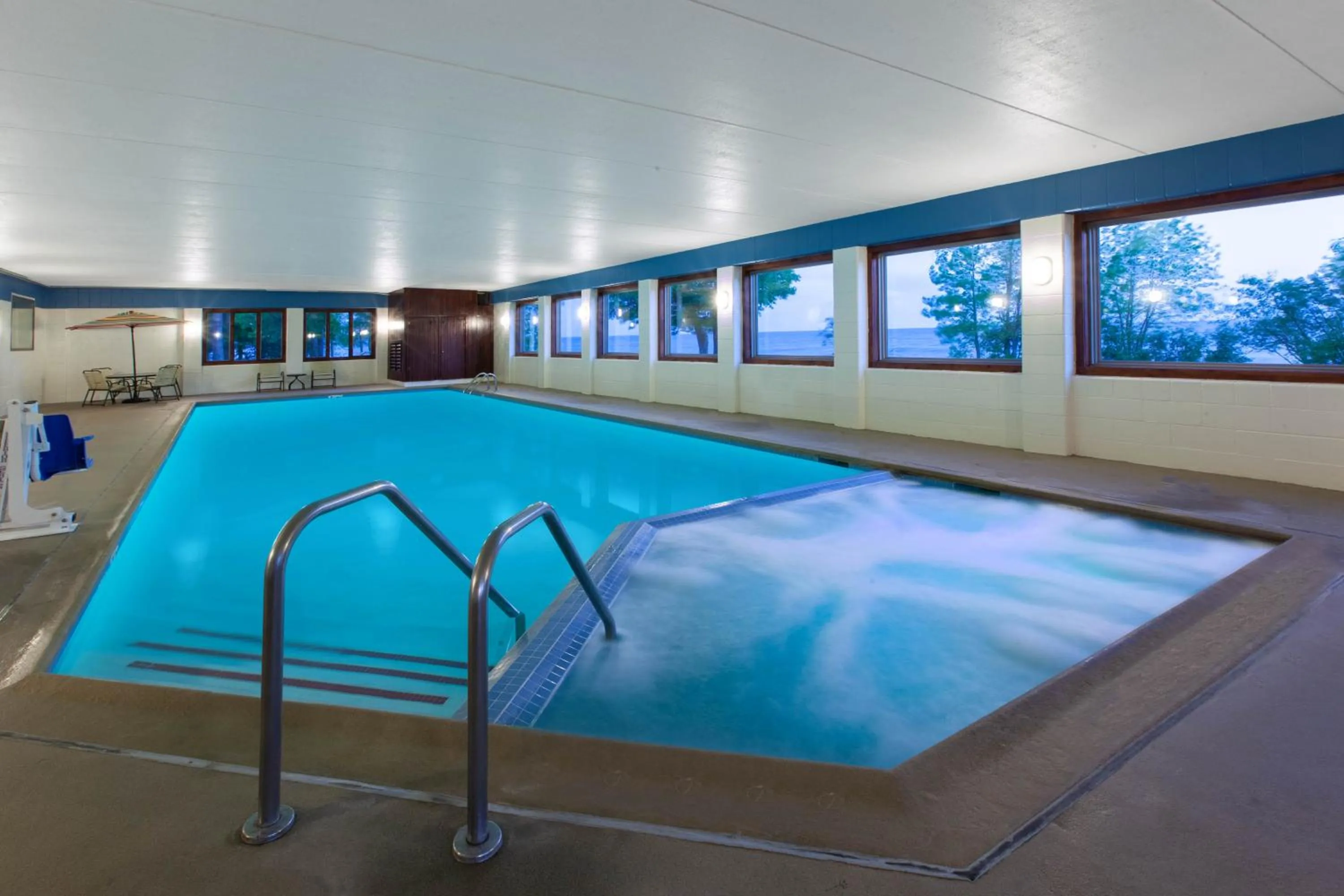 Swimming pool in AmericInn by Wyndham Silver City