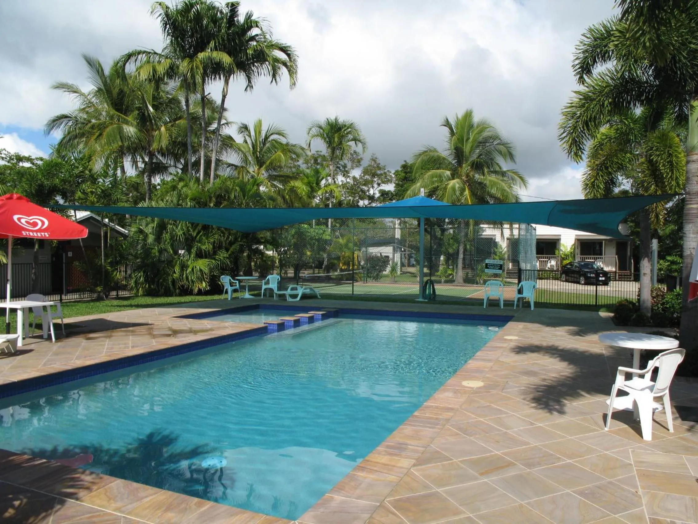 Swimming pool in BIG4 Tasman Holiday Parks - Rowes Bay