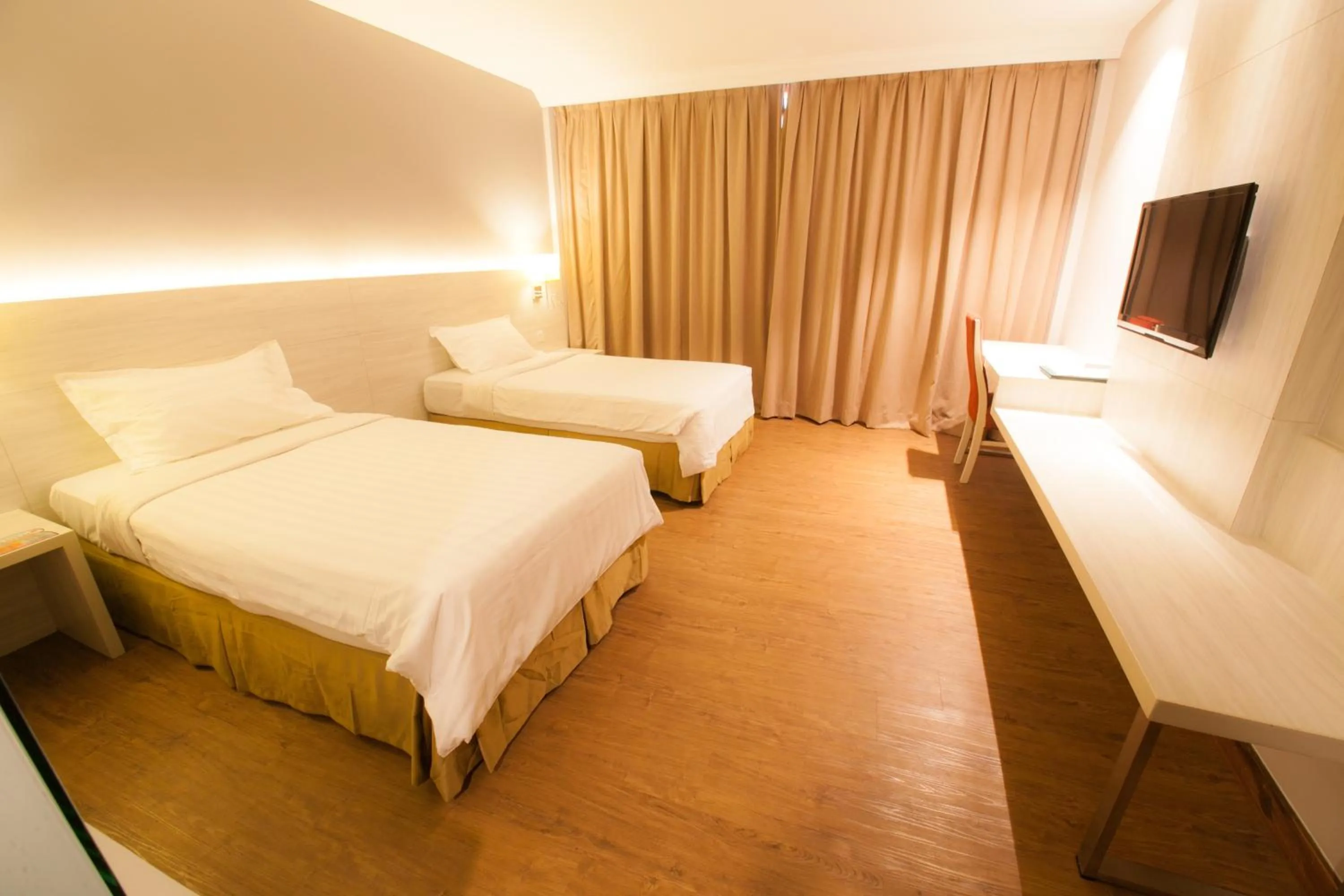 Bedroom, Bed in Hotel Malaysia