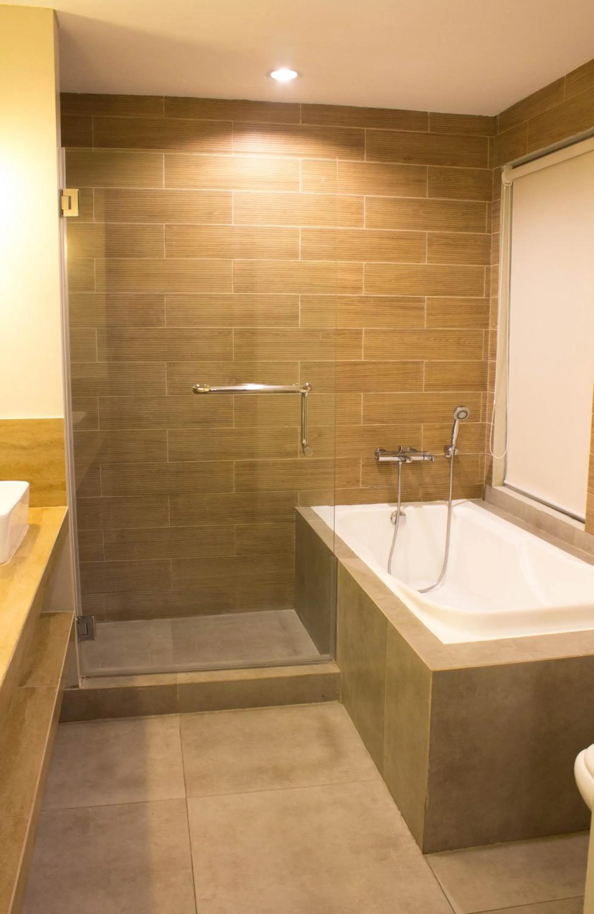 Bathroom in Cebu R Hotel Mabolo