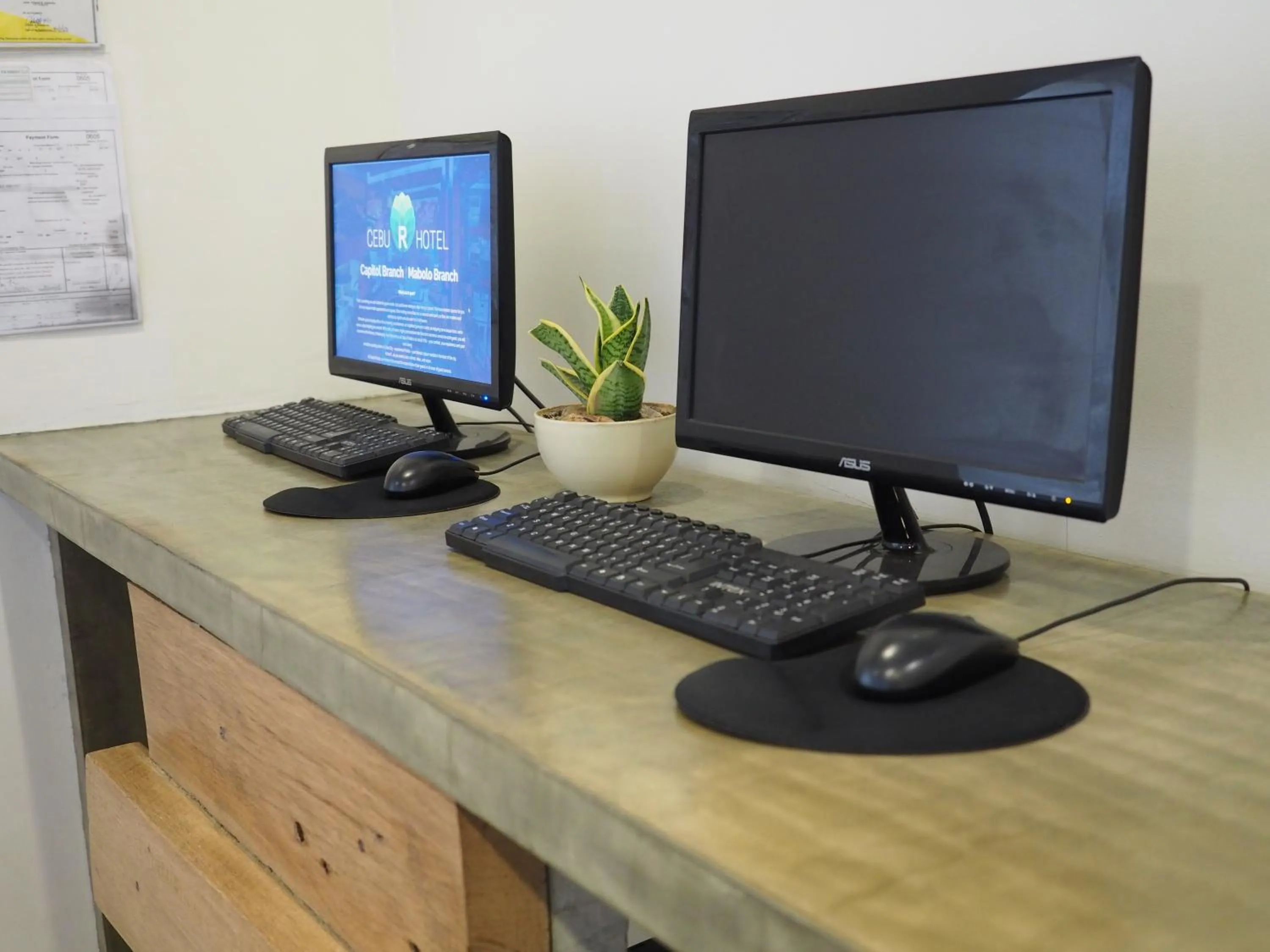 Lobby or reception in Cebu R Hotel Mabolo