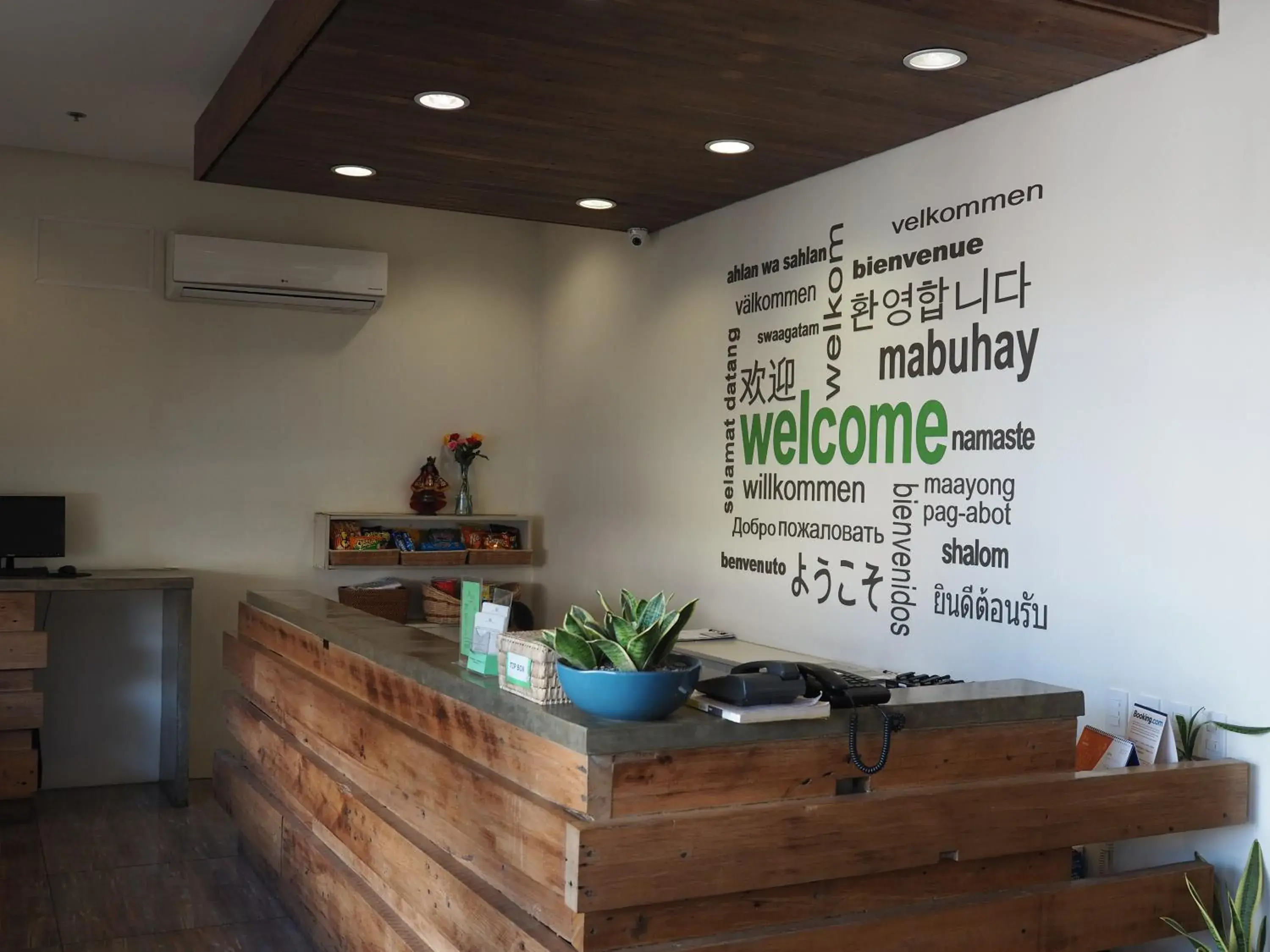 Lobby or reception in Cebu R Hotel Mabolo Lobby or reception in Cebu R Hotel Mabolo