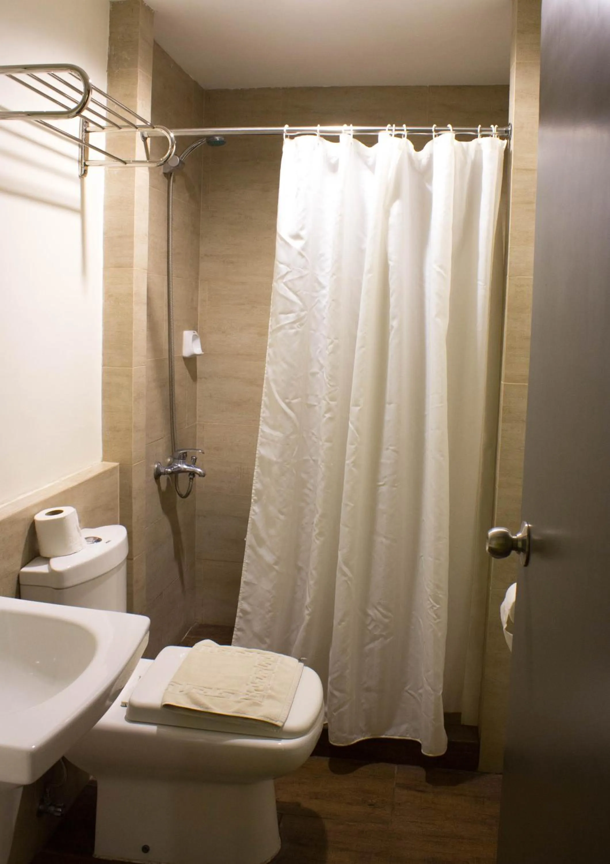 Bathroom in Cebu R Hotel Mabolo