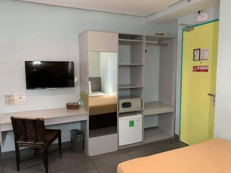 Bedroom in Cebu R Hotel Mabolo Bedroom in Cebu R Hotel Mabolo