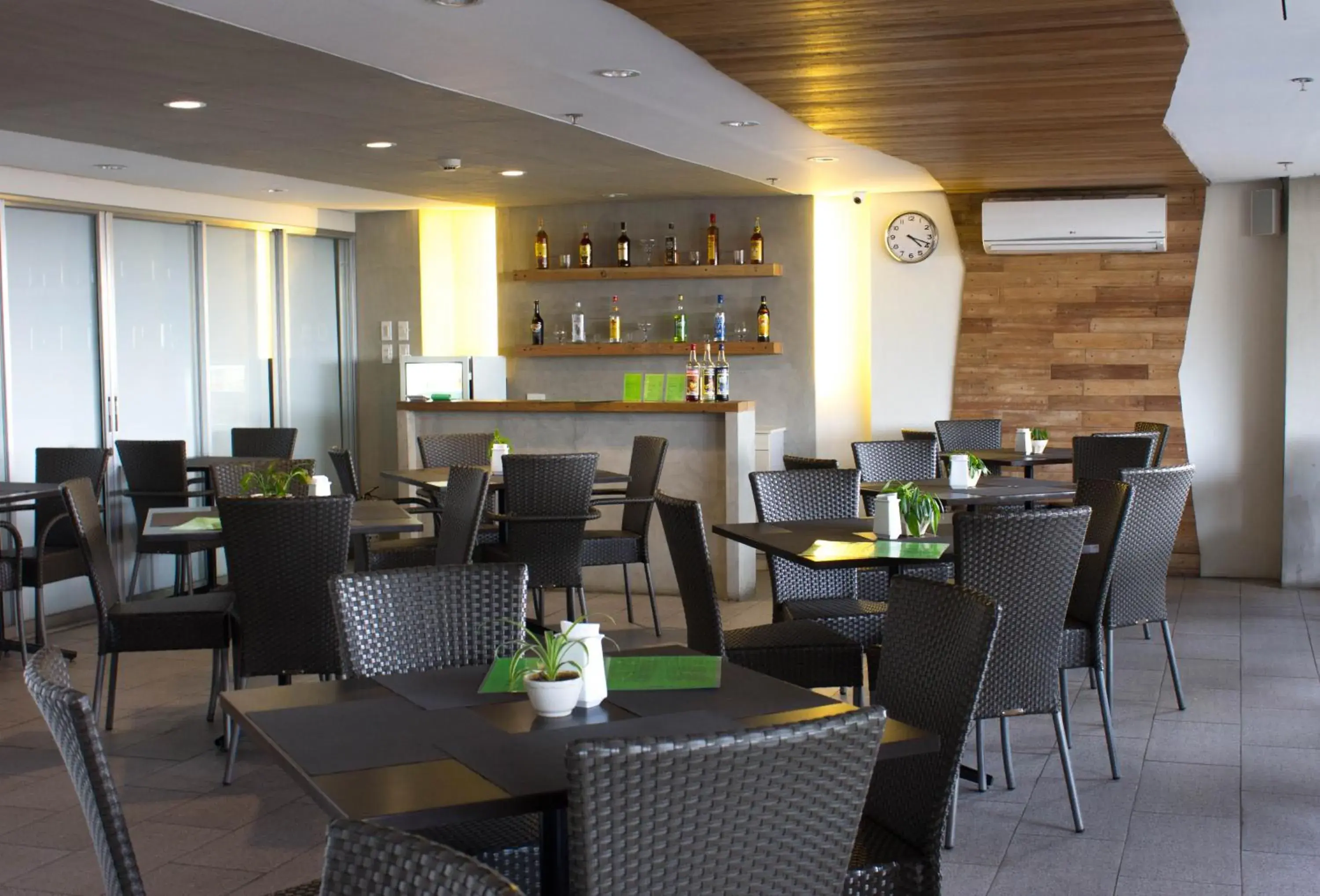 Restaurant/places to eat in Cebu R Hotel Mabolo Restaurant/places to eat in Cebu R Hotel Mabolo