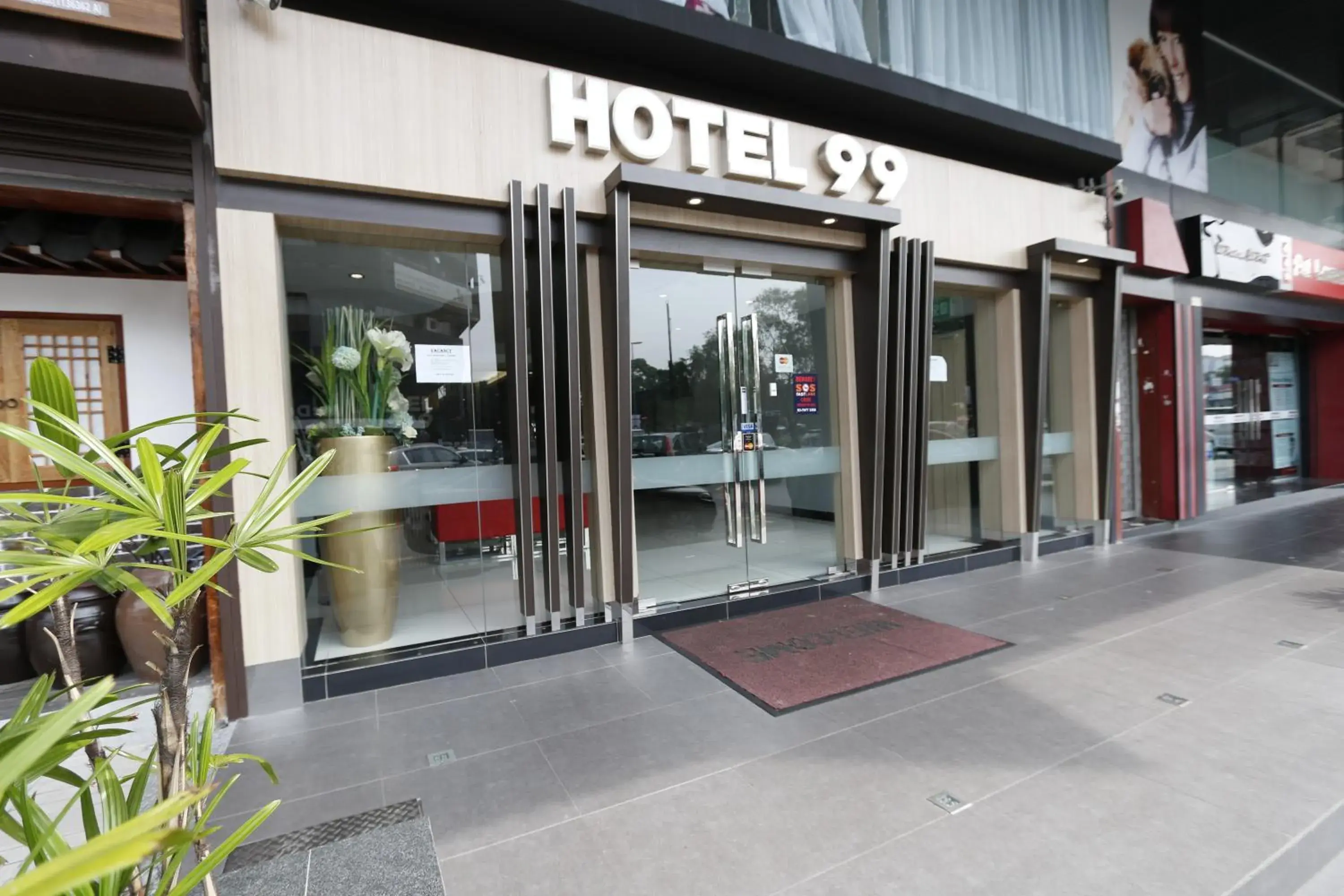 Facade/entrance in Hotel 99 SS2 Petaling Jaya Facade/entrance in Hotel 99 SS2 Petaling Jaya