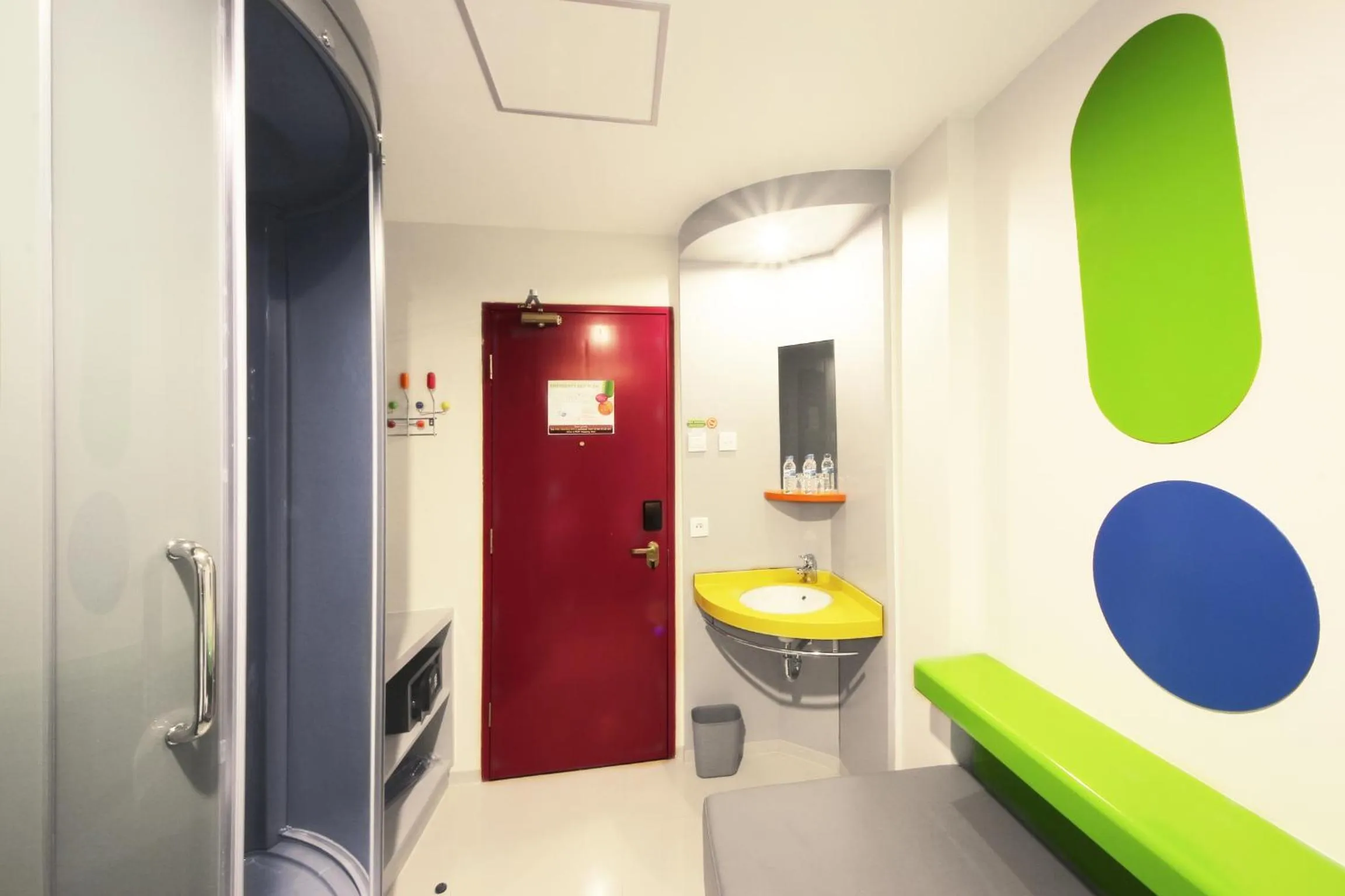 Bathroom in POP! Hotel Denpasar