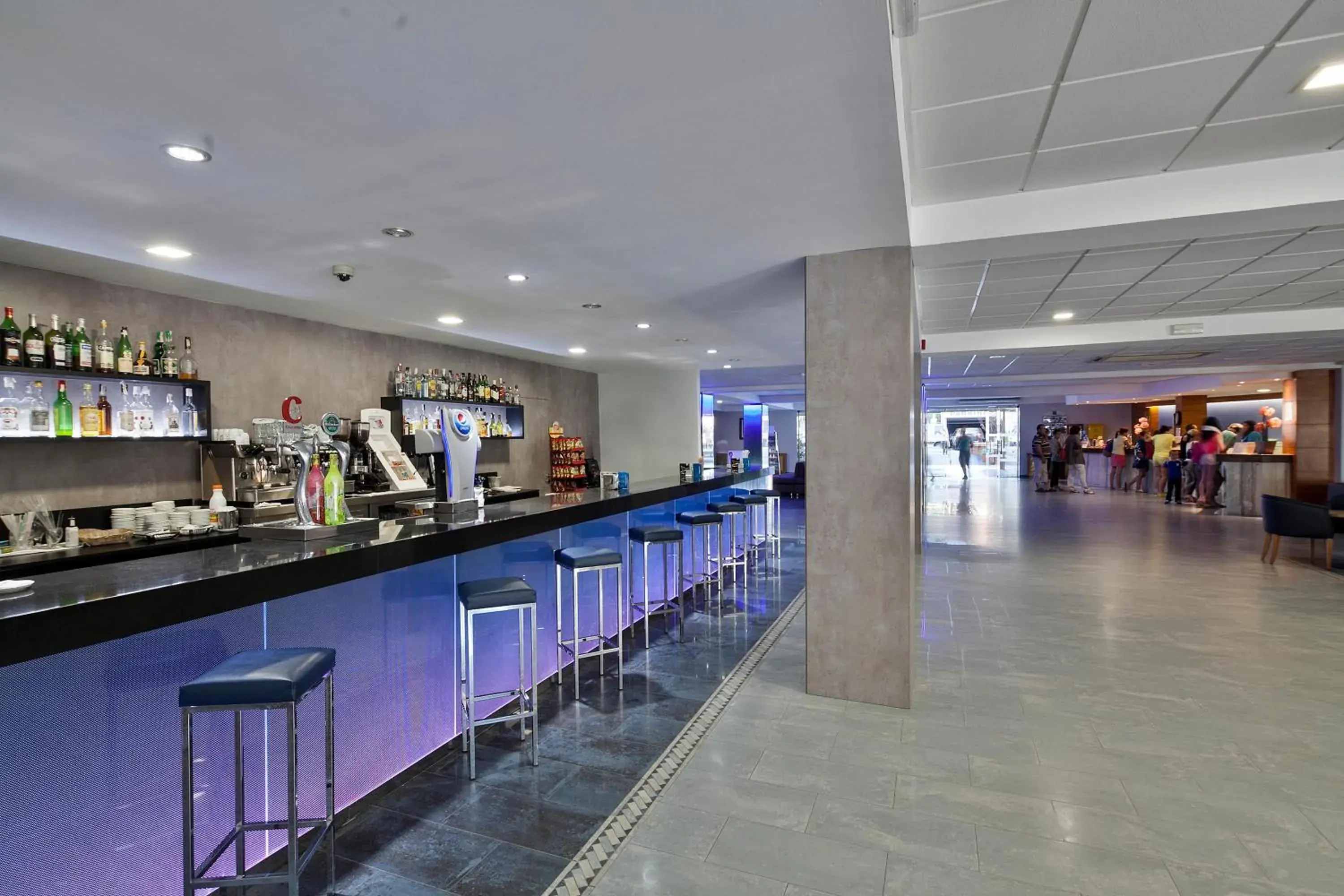 Lounge or bar in Hotel Best Cap Salou Lounge or bar in Hotel Best Cap Salou