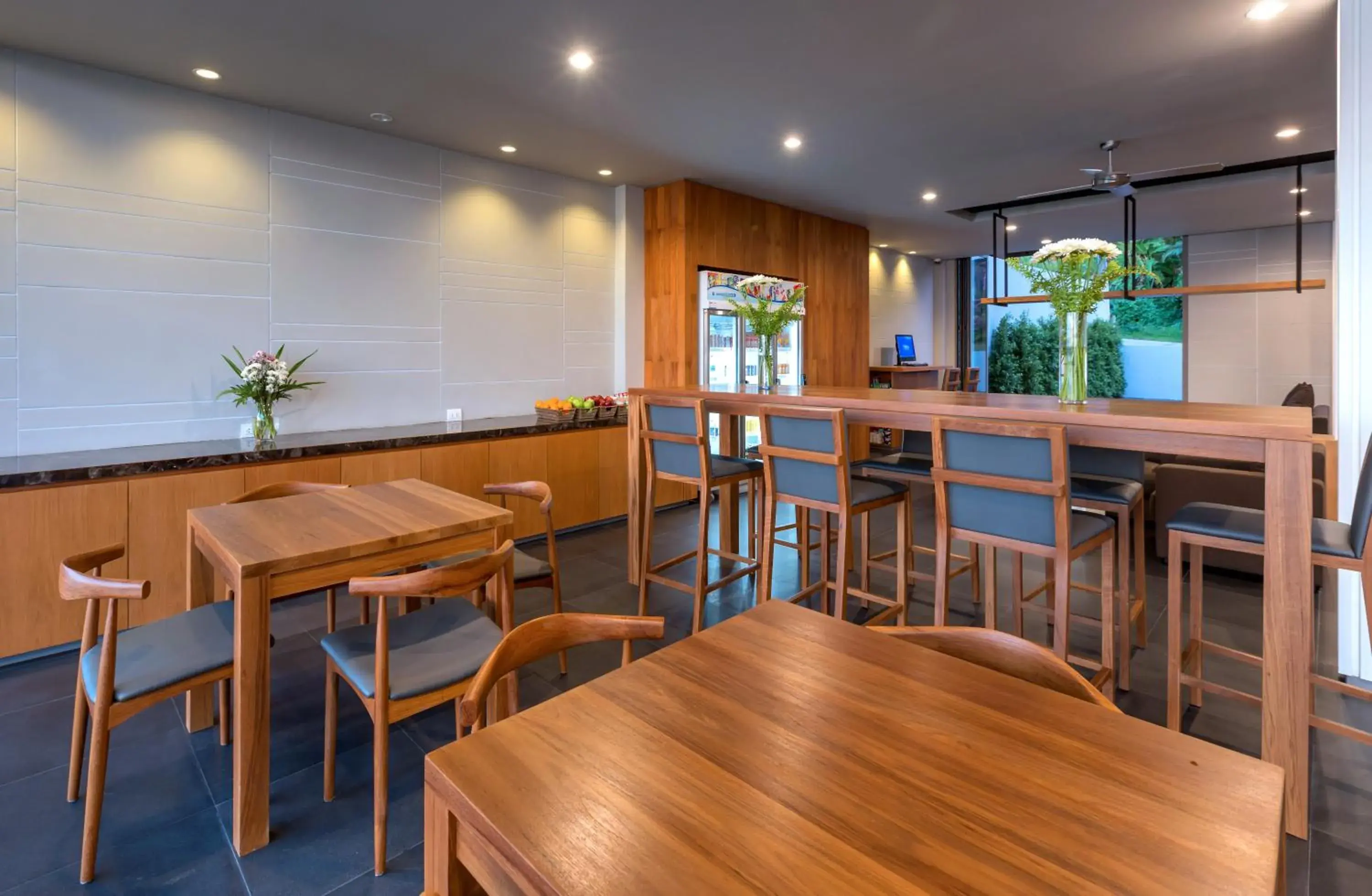 Restaurant/places to eat in X10 Seaview Suites at Panwa Beach Restaurant/places to eat in X10 Seaview Suites at Panwa Beach