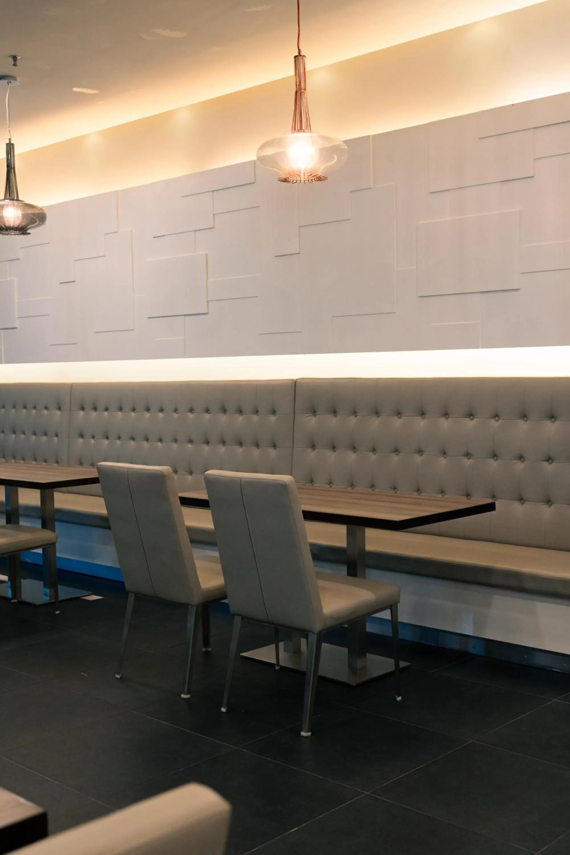 Restaurant/places to eat in Hotel Tamara Melaka