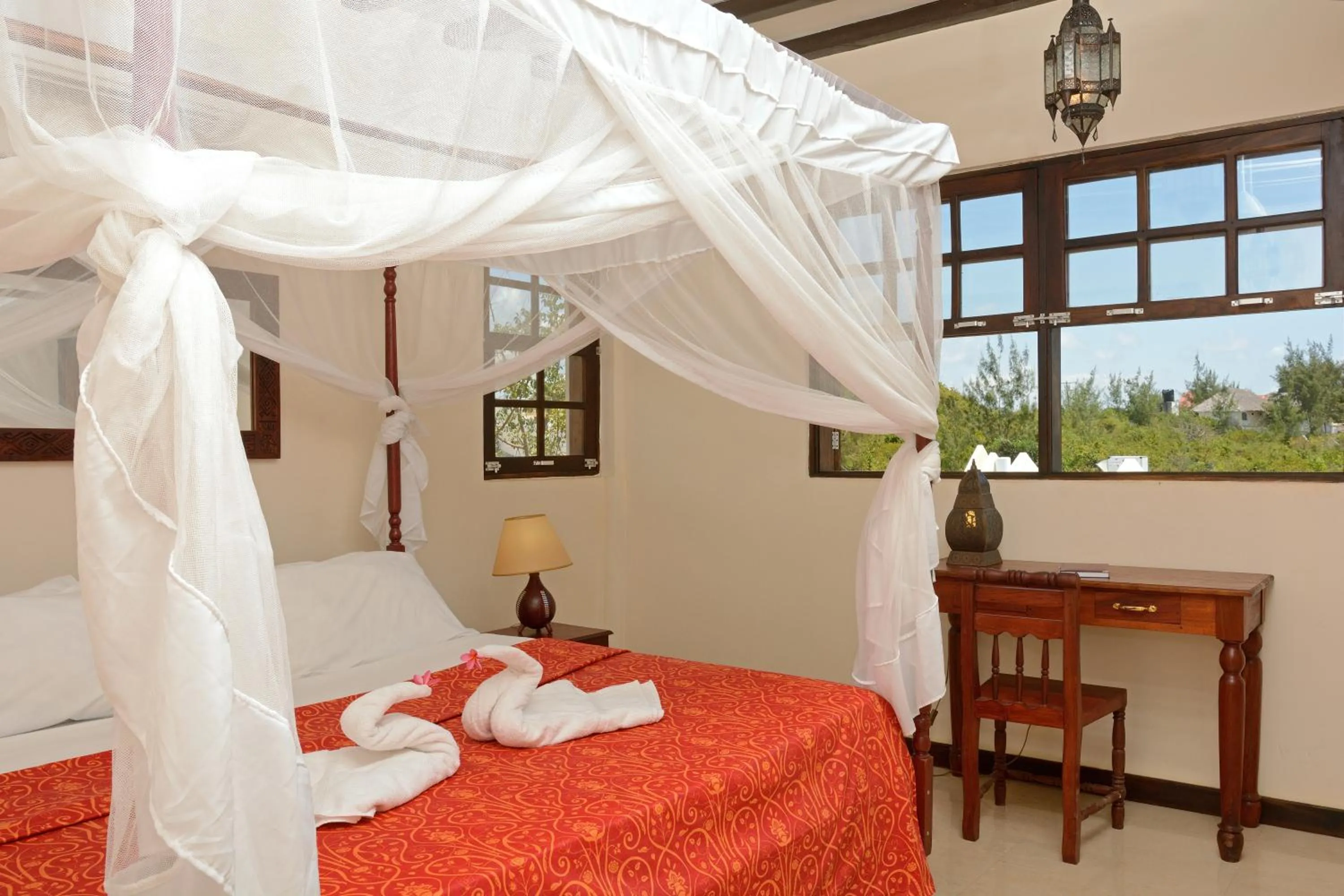 Bedroom, Bed in Villa Serenity, Tanzania Unforgettable