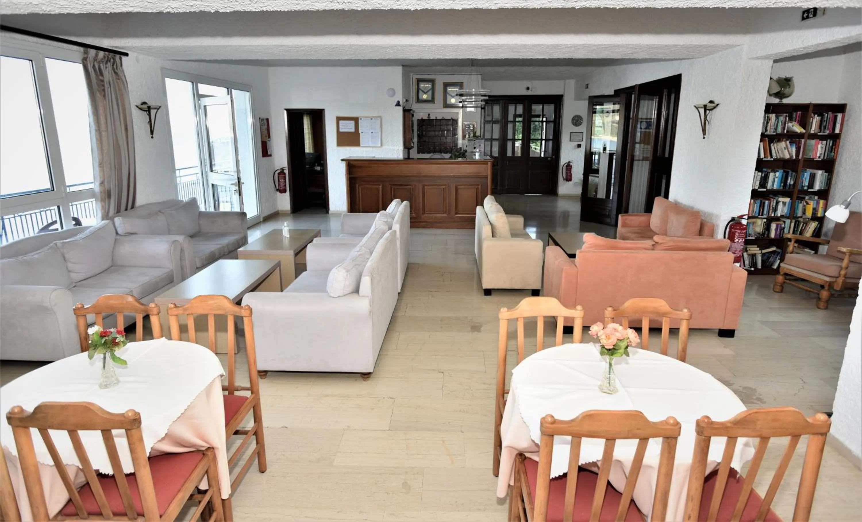 Living room in Andromeda Hotel