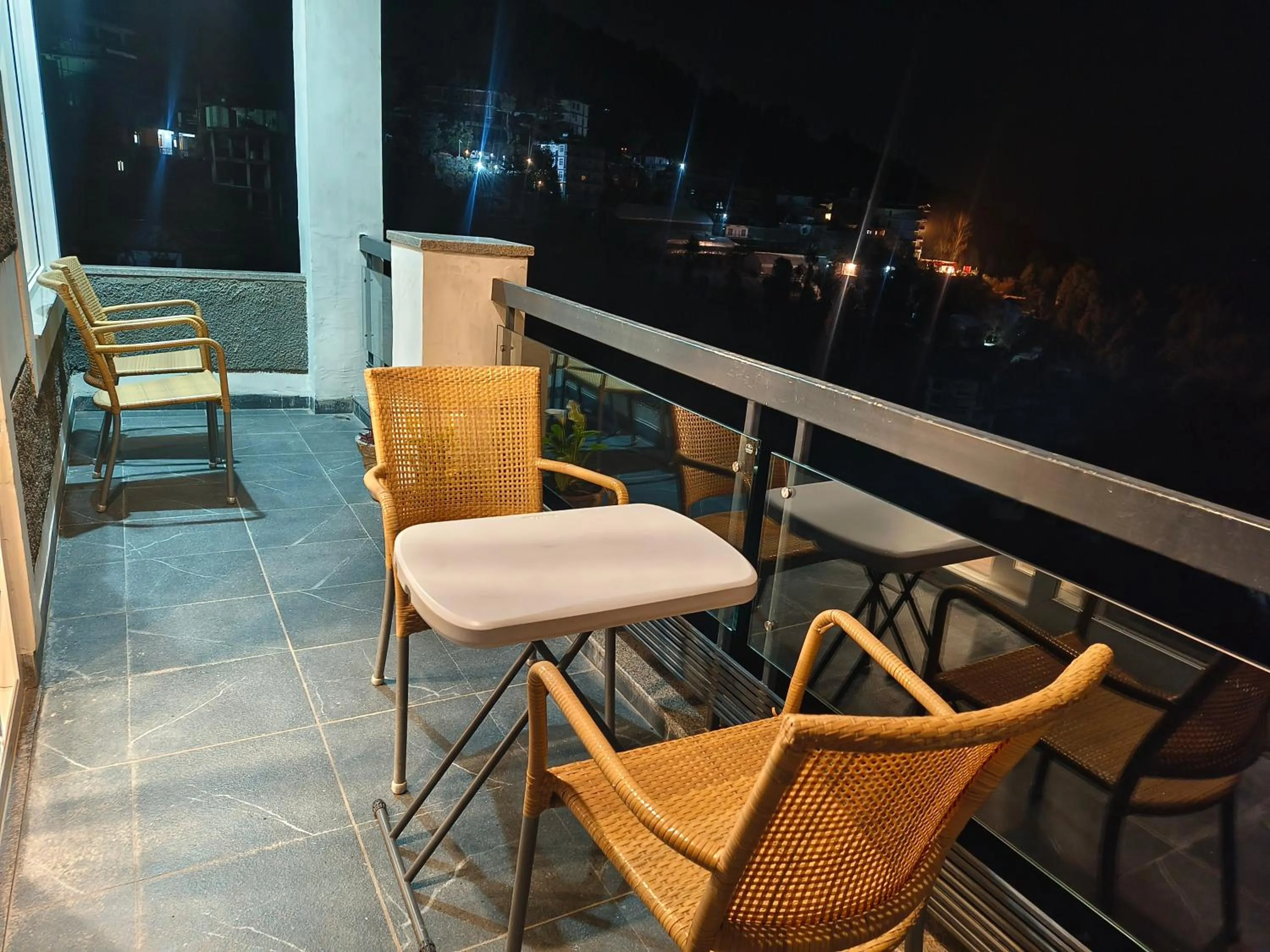 Balcony/Terrace in Hotel Chail Residency