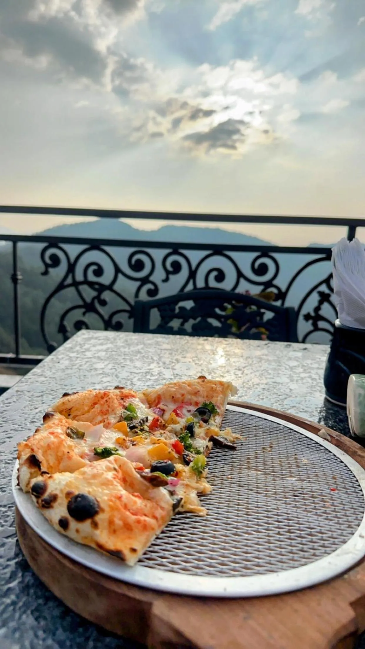 Day in Hotel Chail Residency