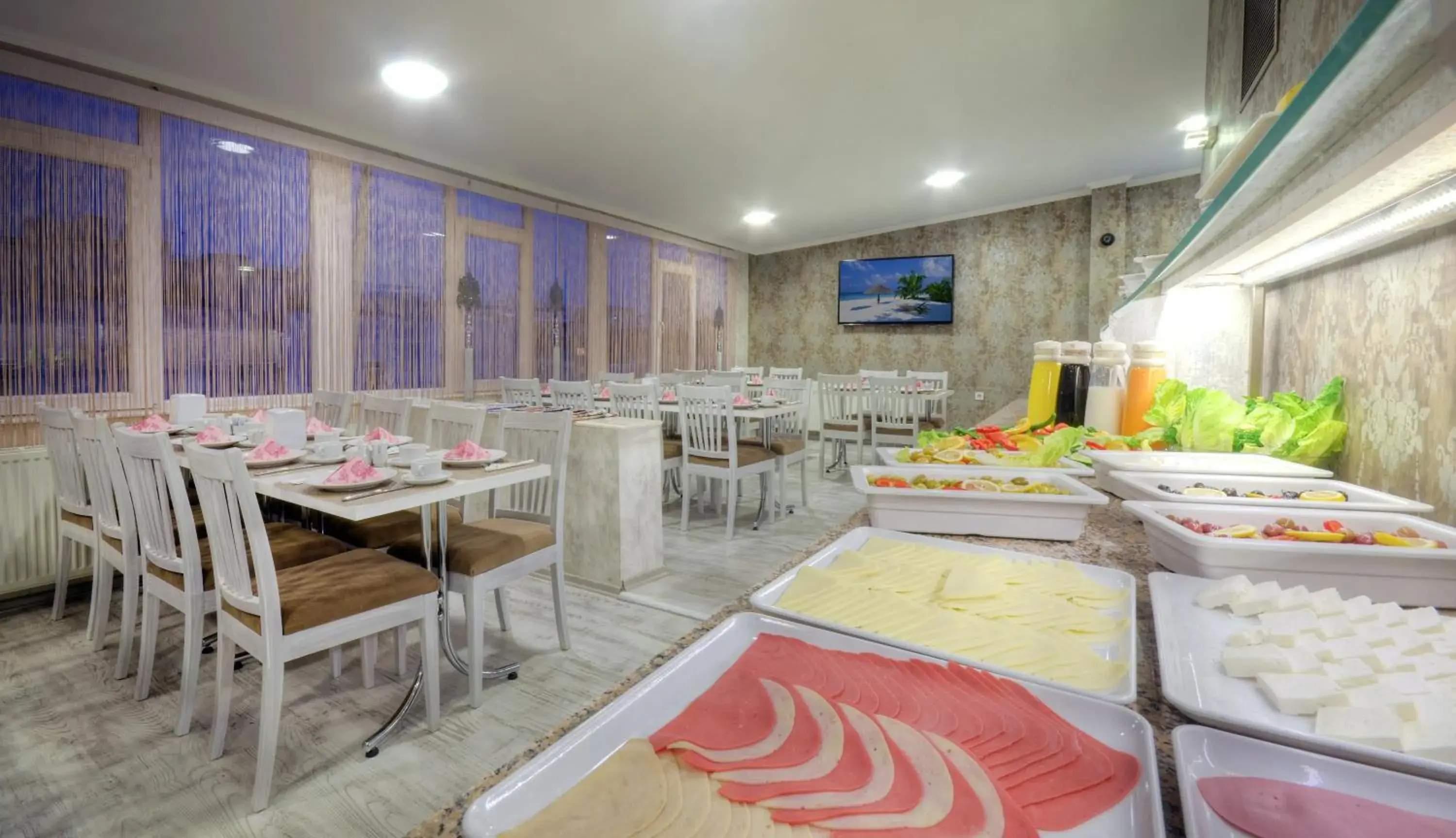 Restaurant/places to eat in Hotel Abro Sezenler Restaurant/places to eat in Hotel Abro Sezenler