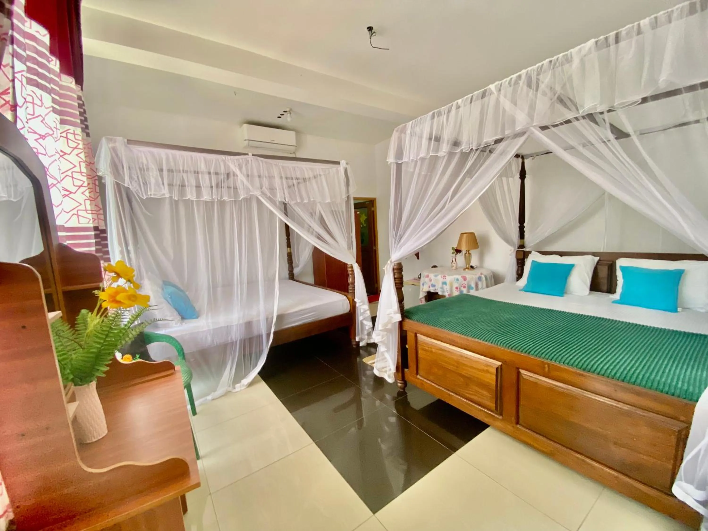 Bed in Liyanage Resort