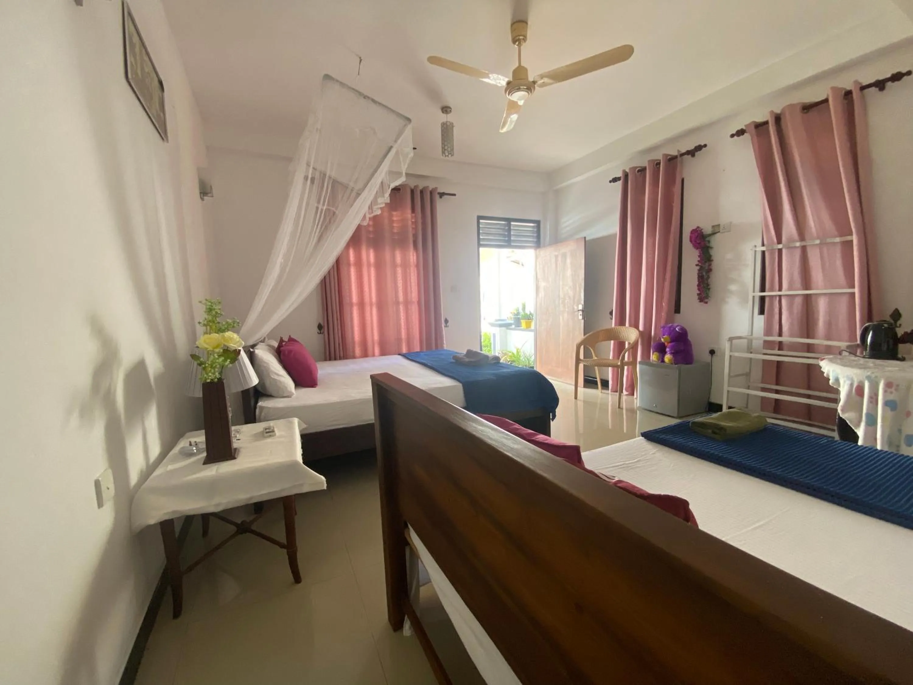 Bed in Liyanage Resort