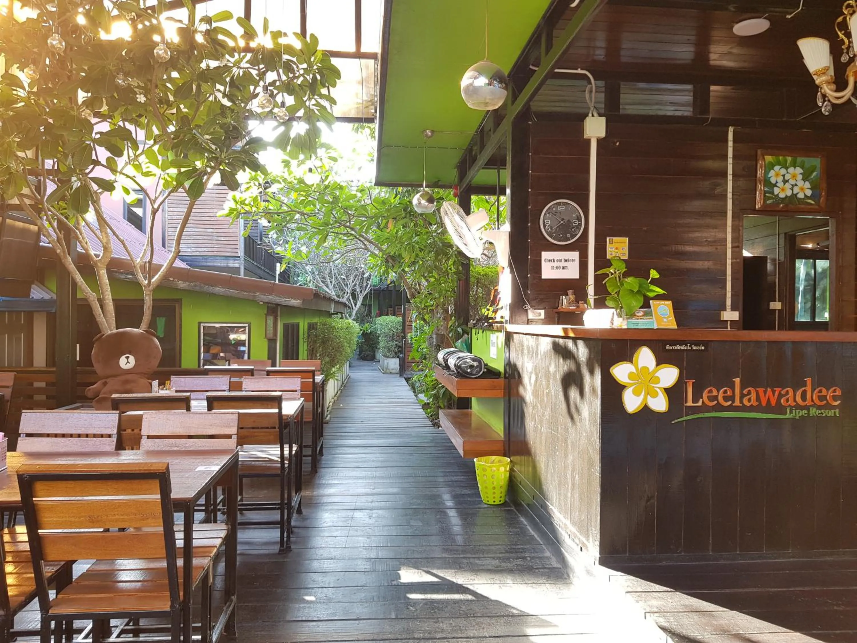 Lobby or reception in Leelawadee Lipe Resort
