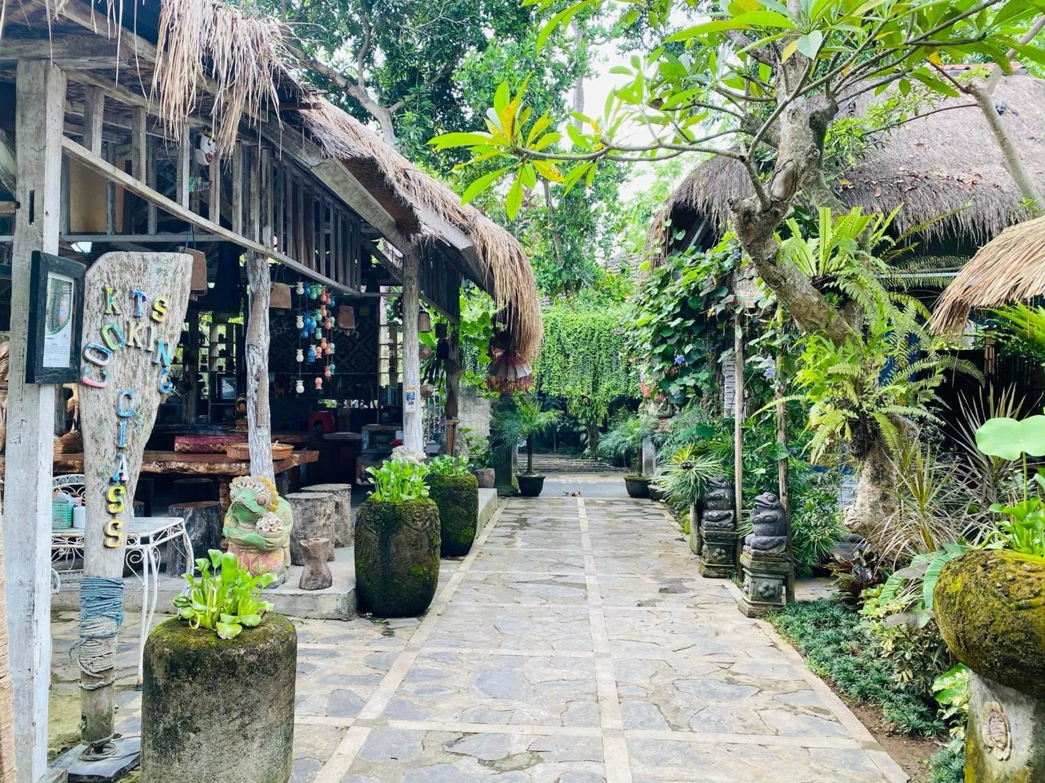 Garden in KTS Balinese Villas