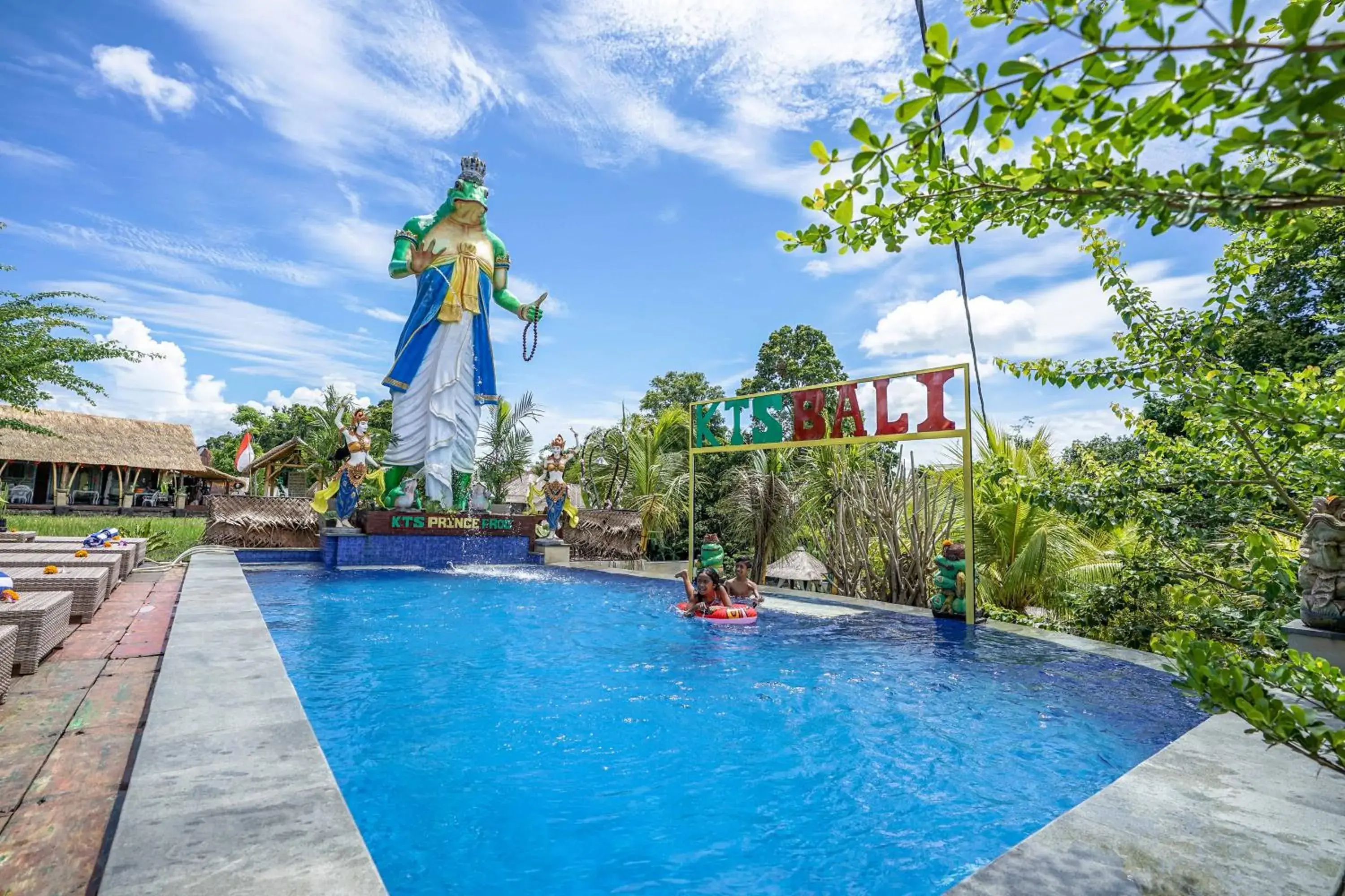 Restaurant/places to eat in KTS Balinese Villas Restaurant/places to eat in KTS Balinese Villas