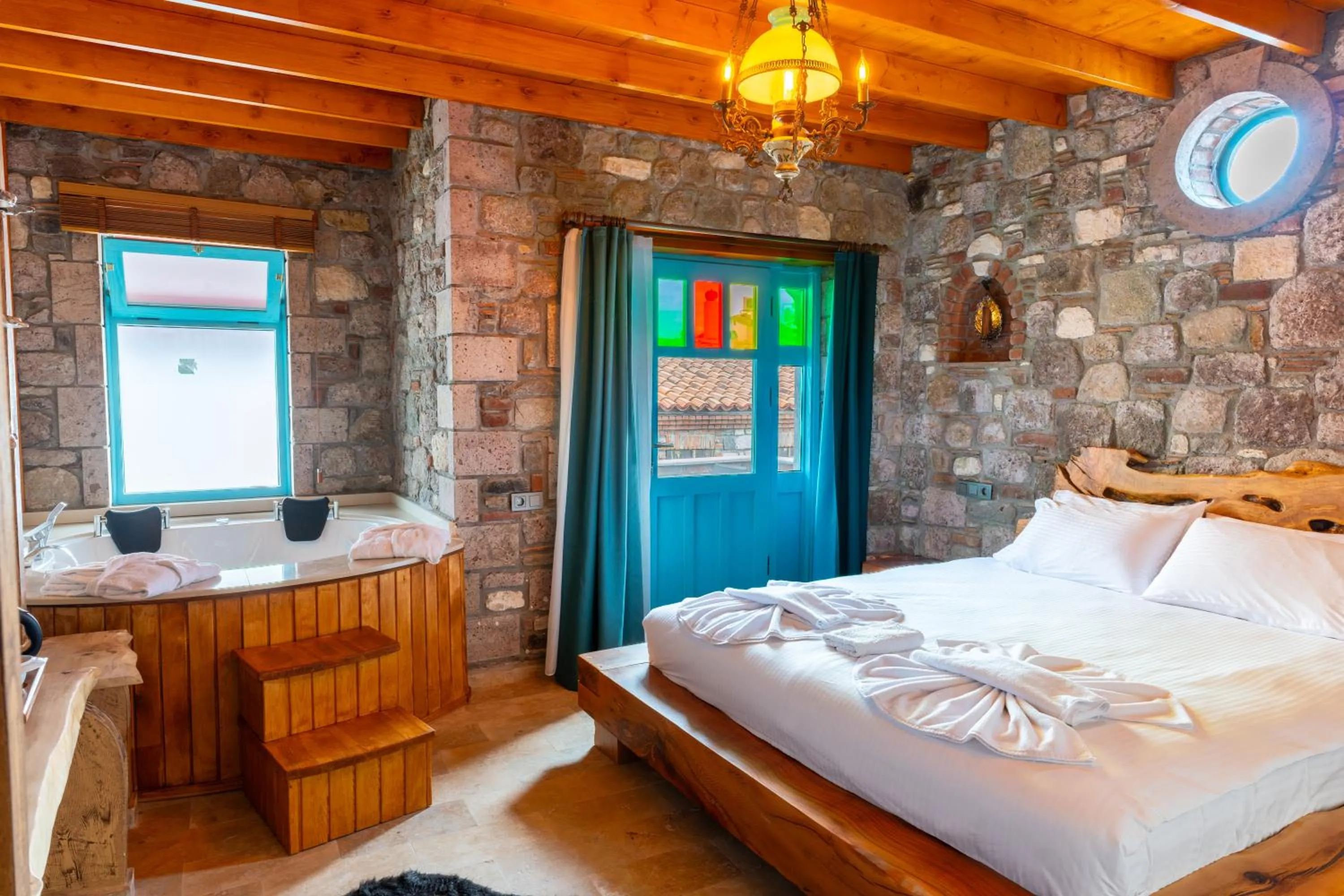 Photo of the whole room, Bed in Tetka Konukevi