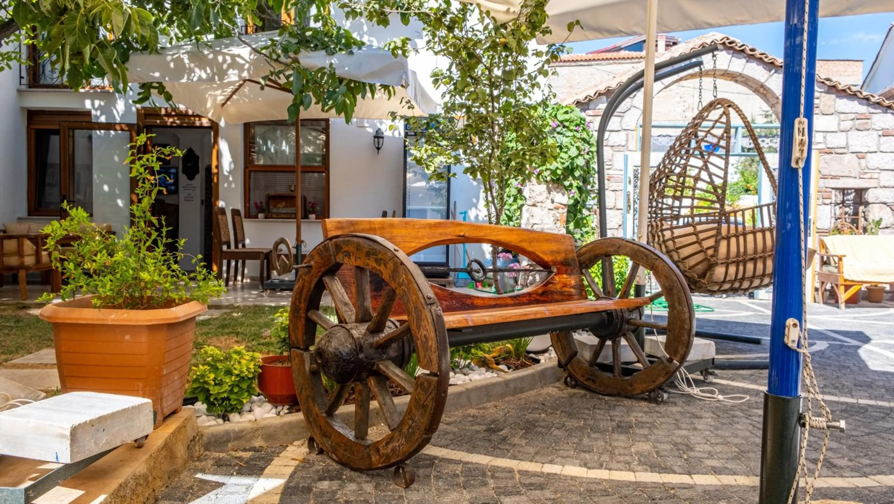 Seating area in Tetka Konukevi