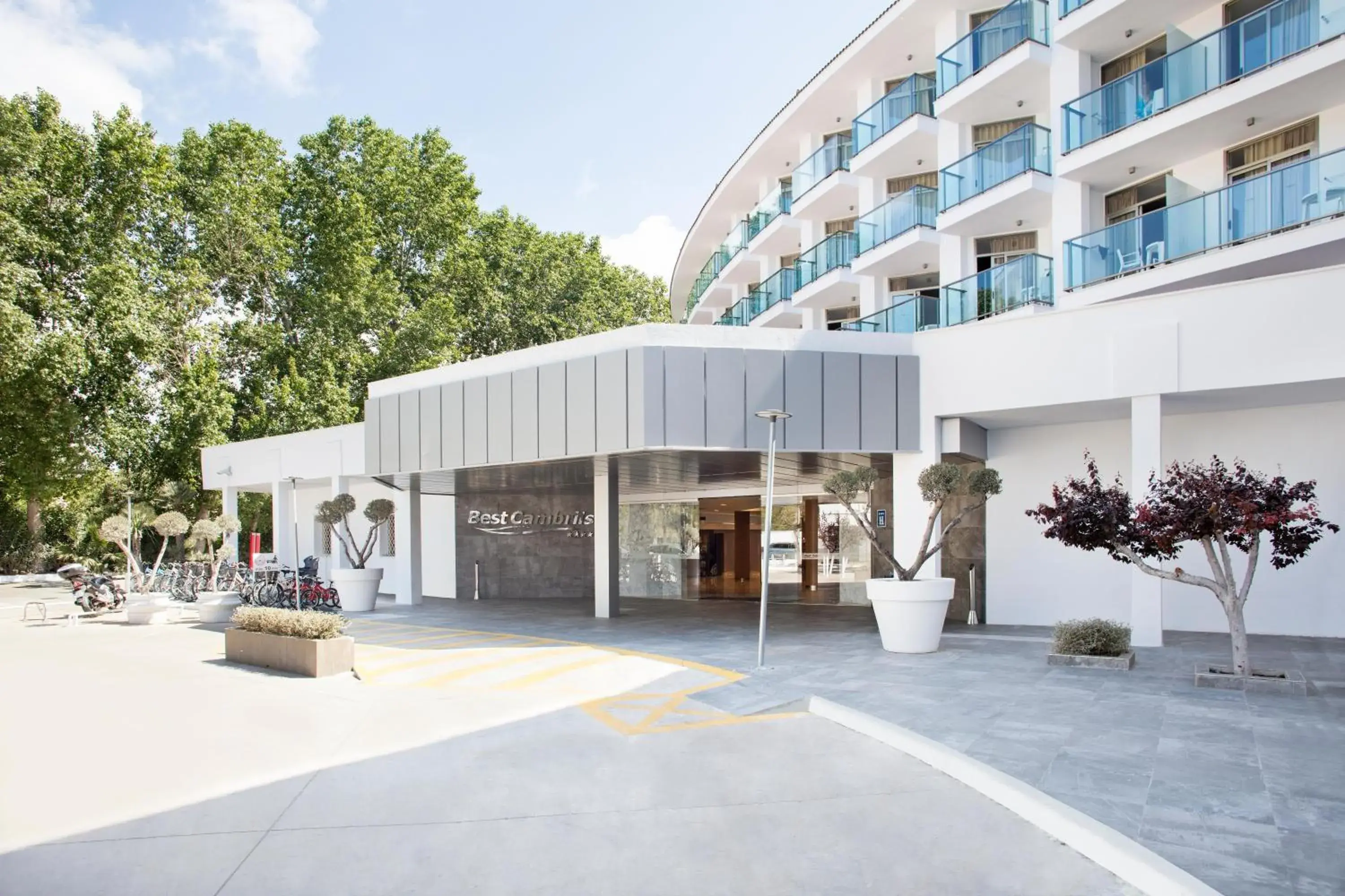 Property building in Hotel Best Cambrils Property building in Hotel Best Cambrils