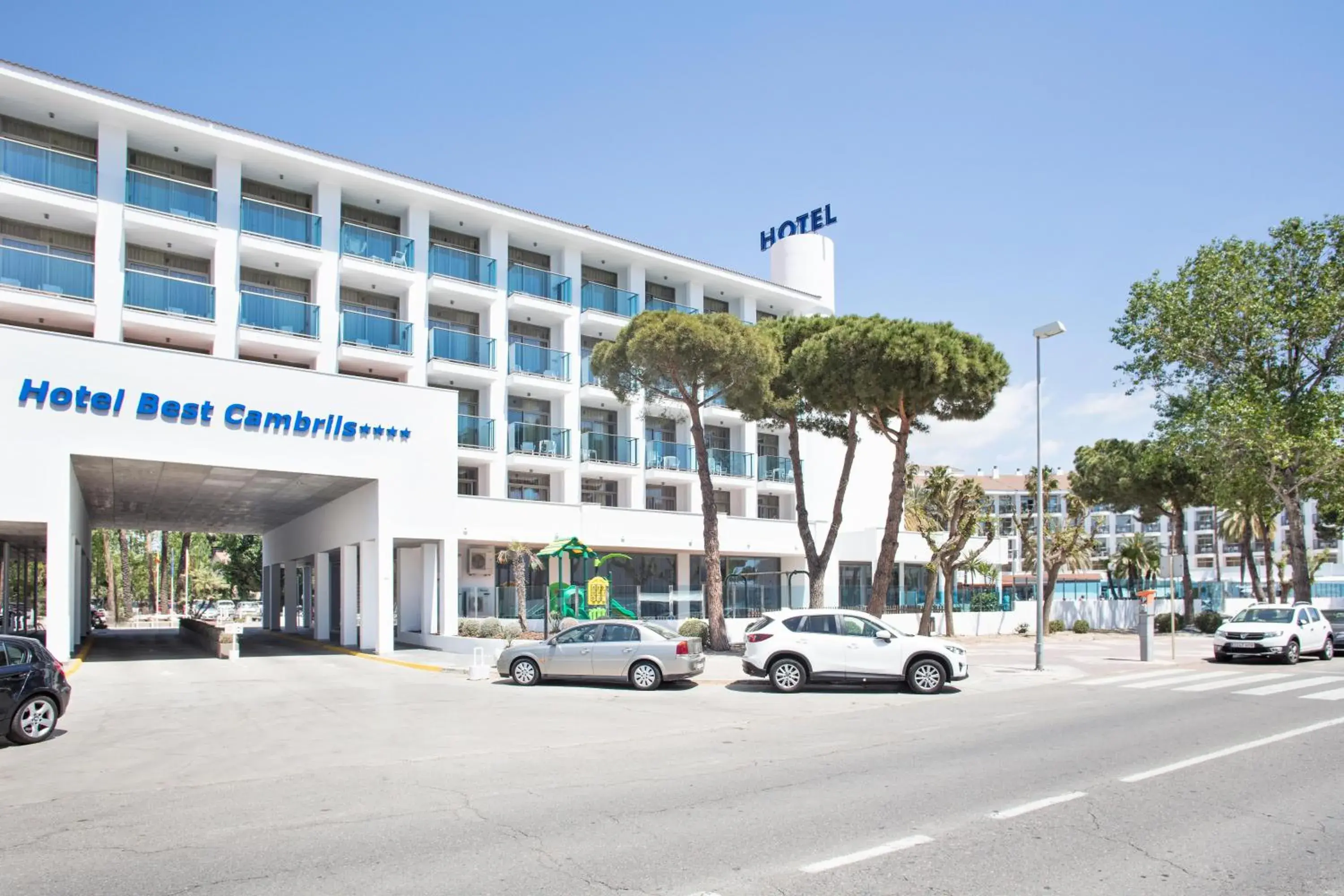 Property building in Hotel Best Cambrils Property building in Hotel Best Cambrils