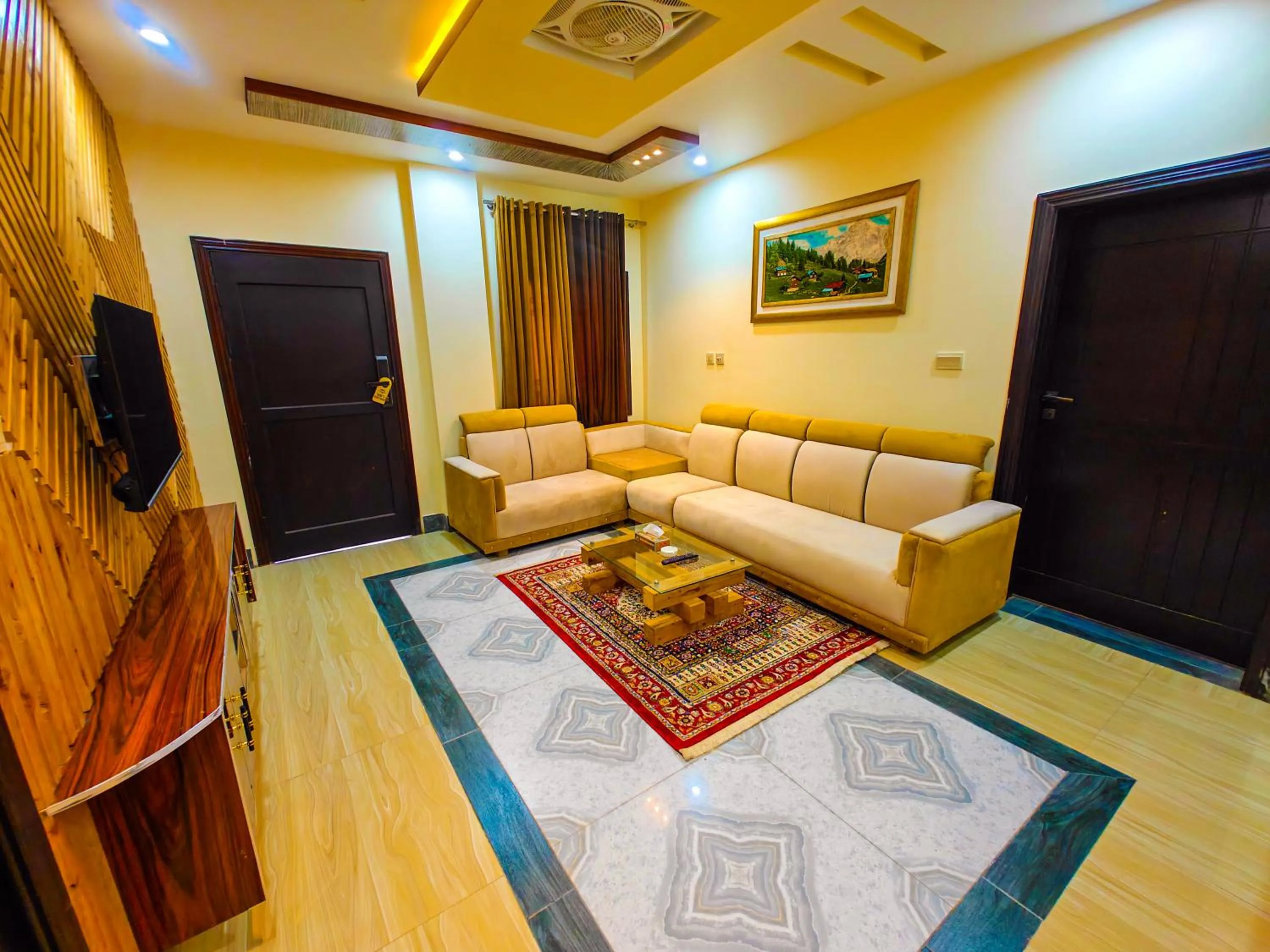 TV and multimedia in Kabirs Hotel Kalam