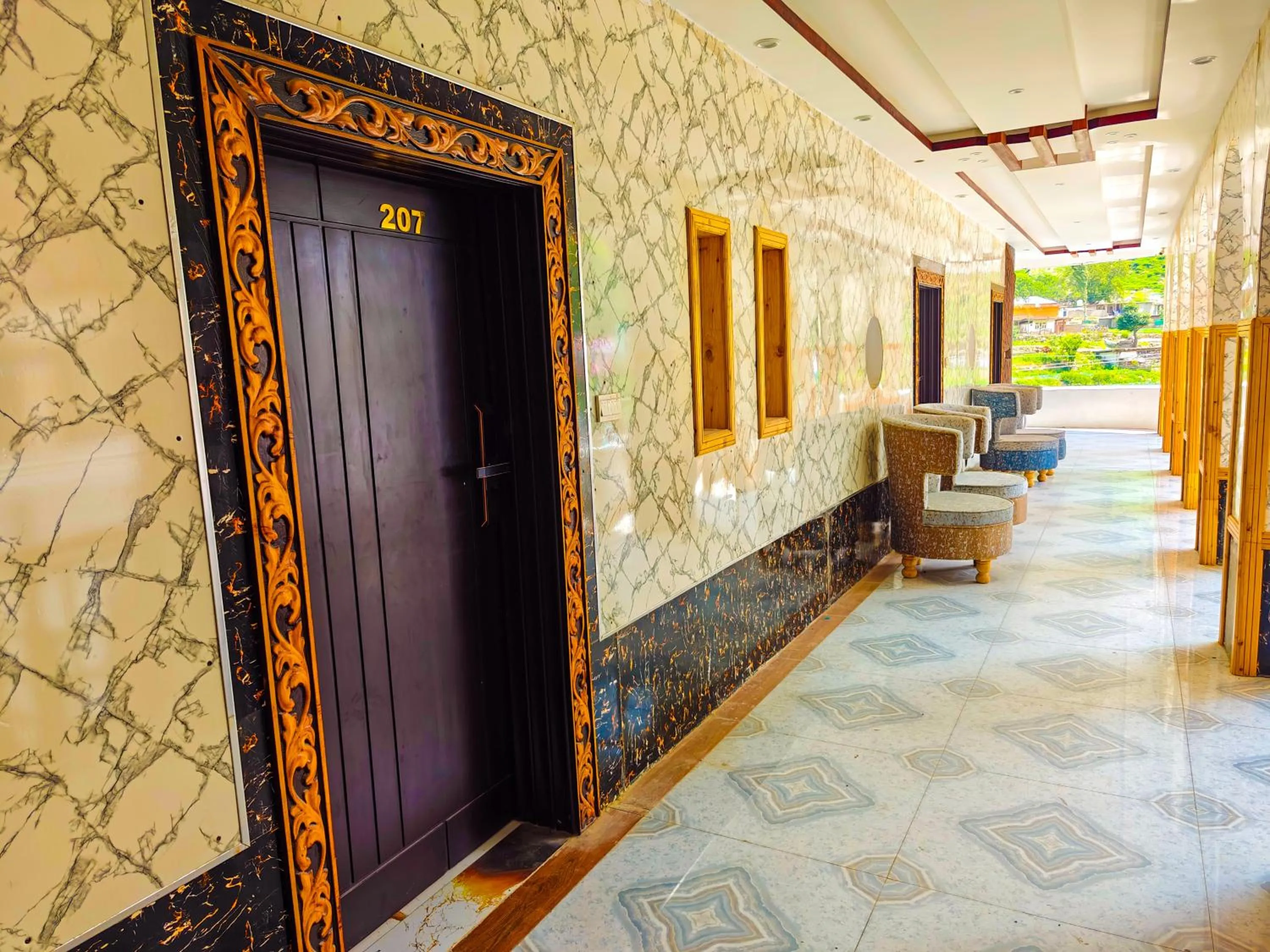 Day in Kabirs Hotel Kalam