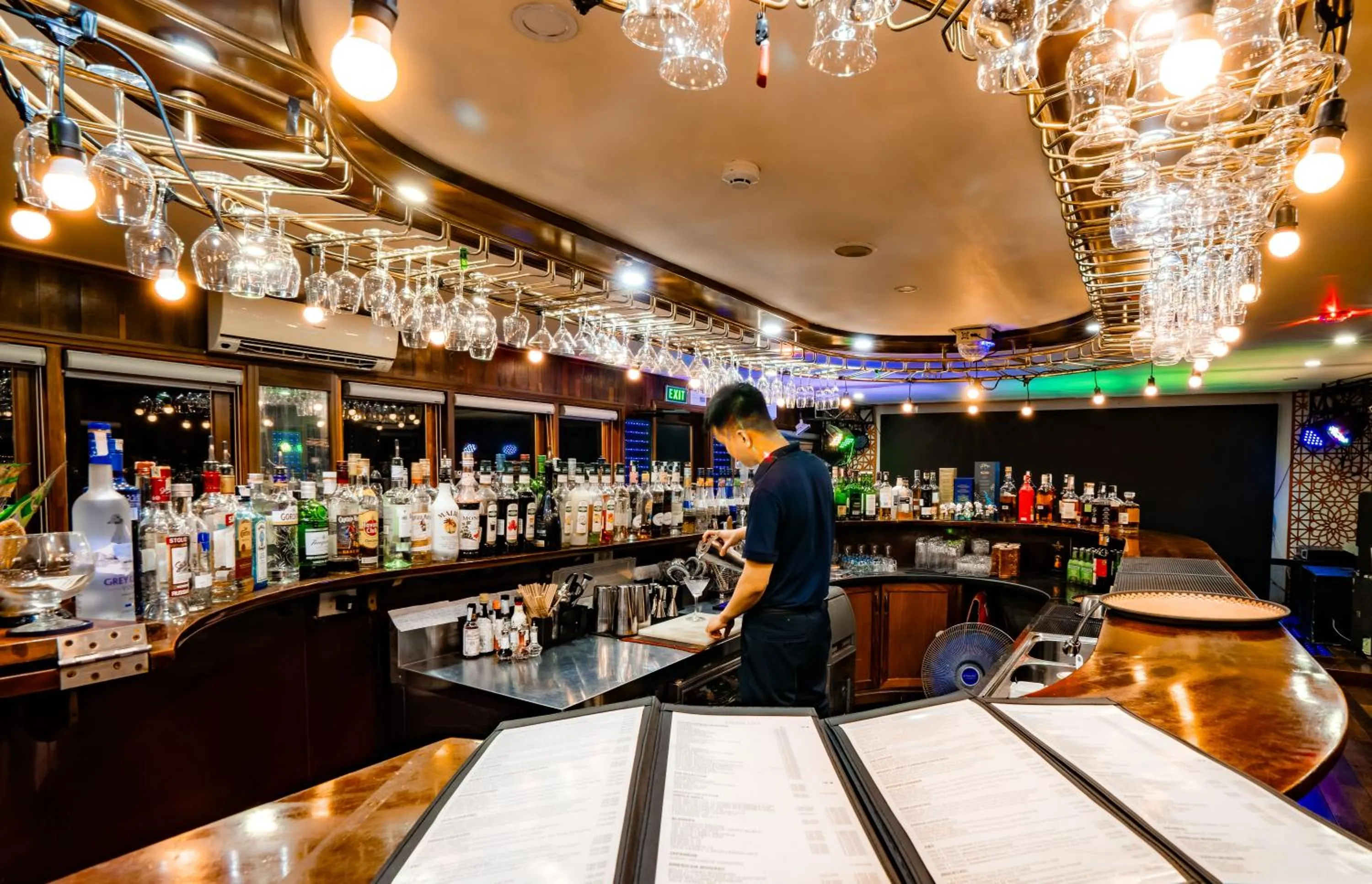 Lounge or bar in La Regina Royal Cruise