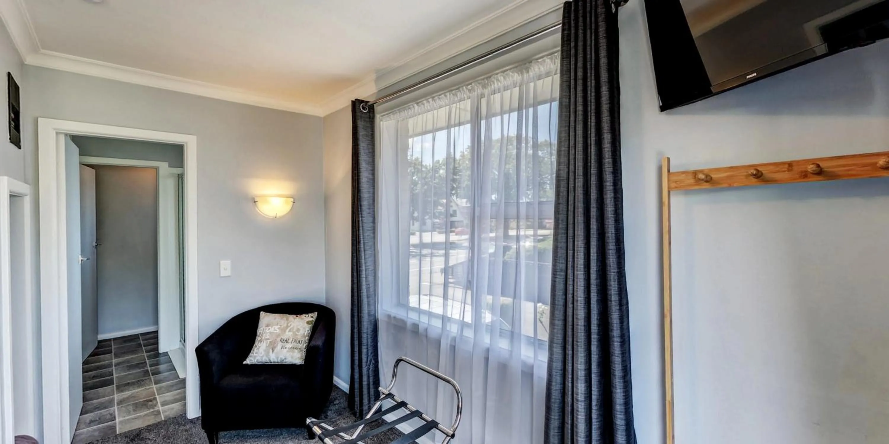 Seating area in Admiral Motel