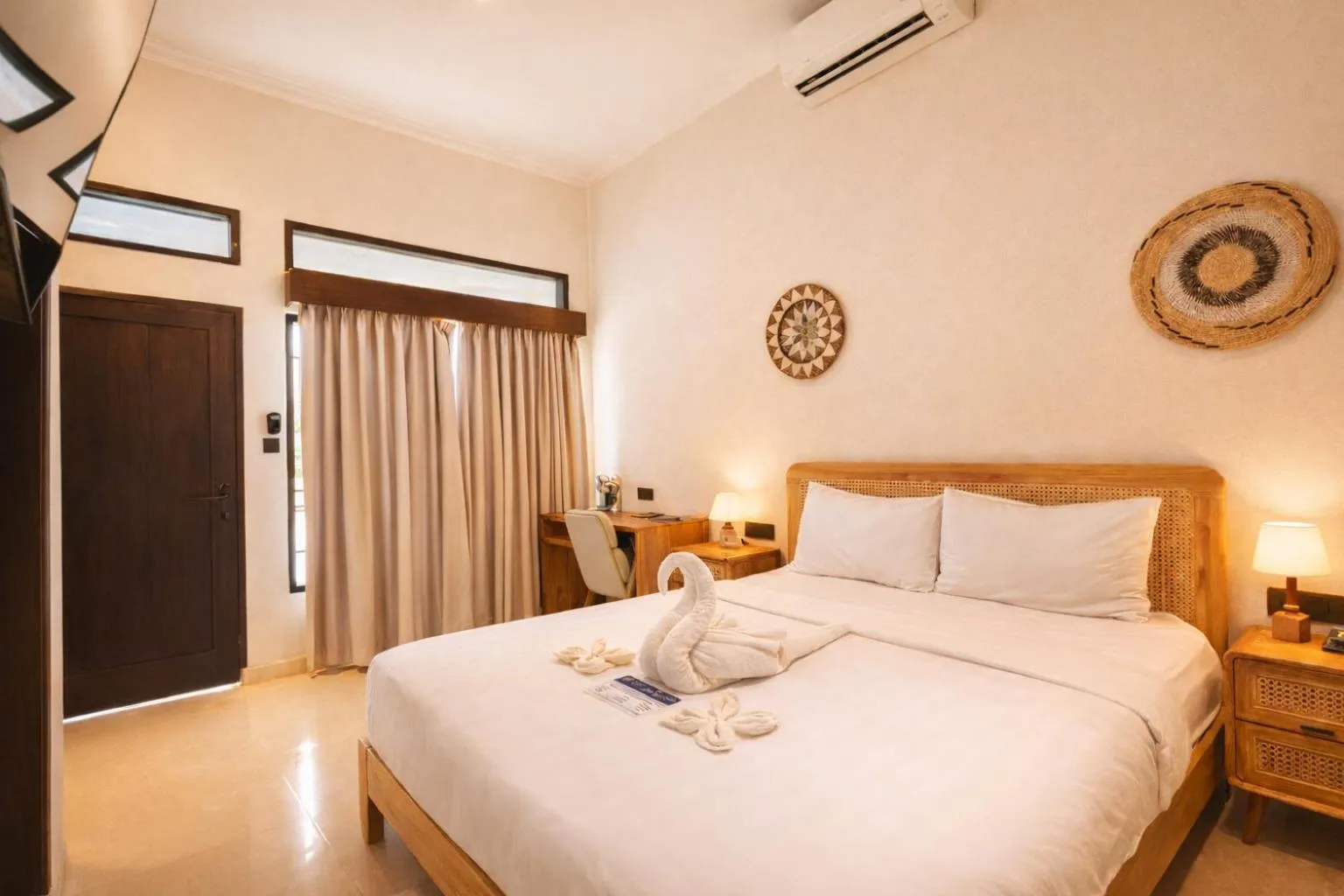 Bedroom, Bed in Susurro Villas - New Cozy Bungalow - Private Kitchen - 80Mbps WiFi