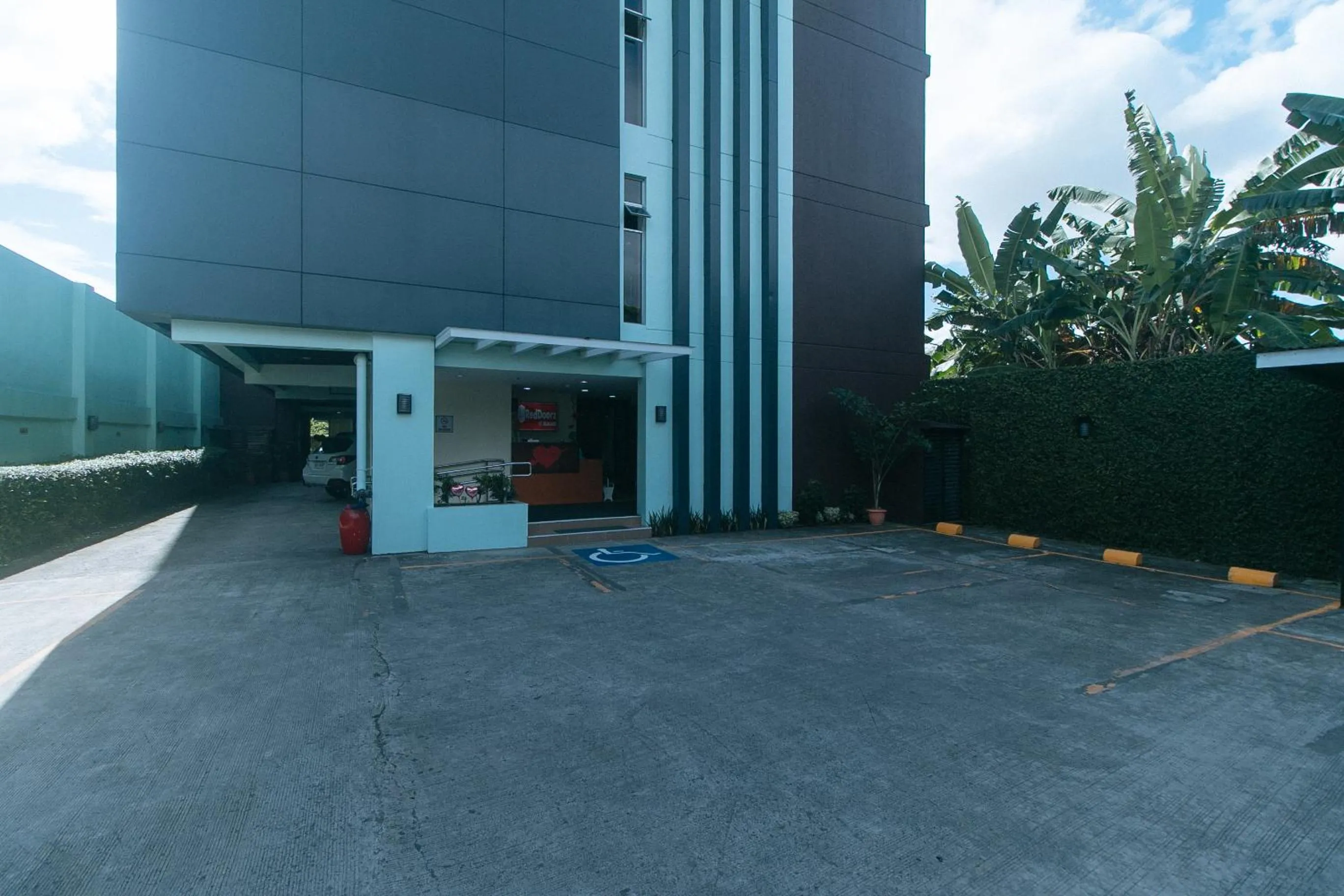 Property building in RedDoorz at Nucell