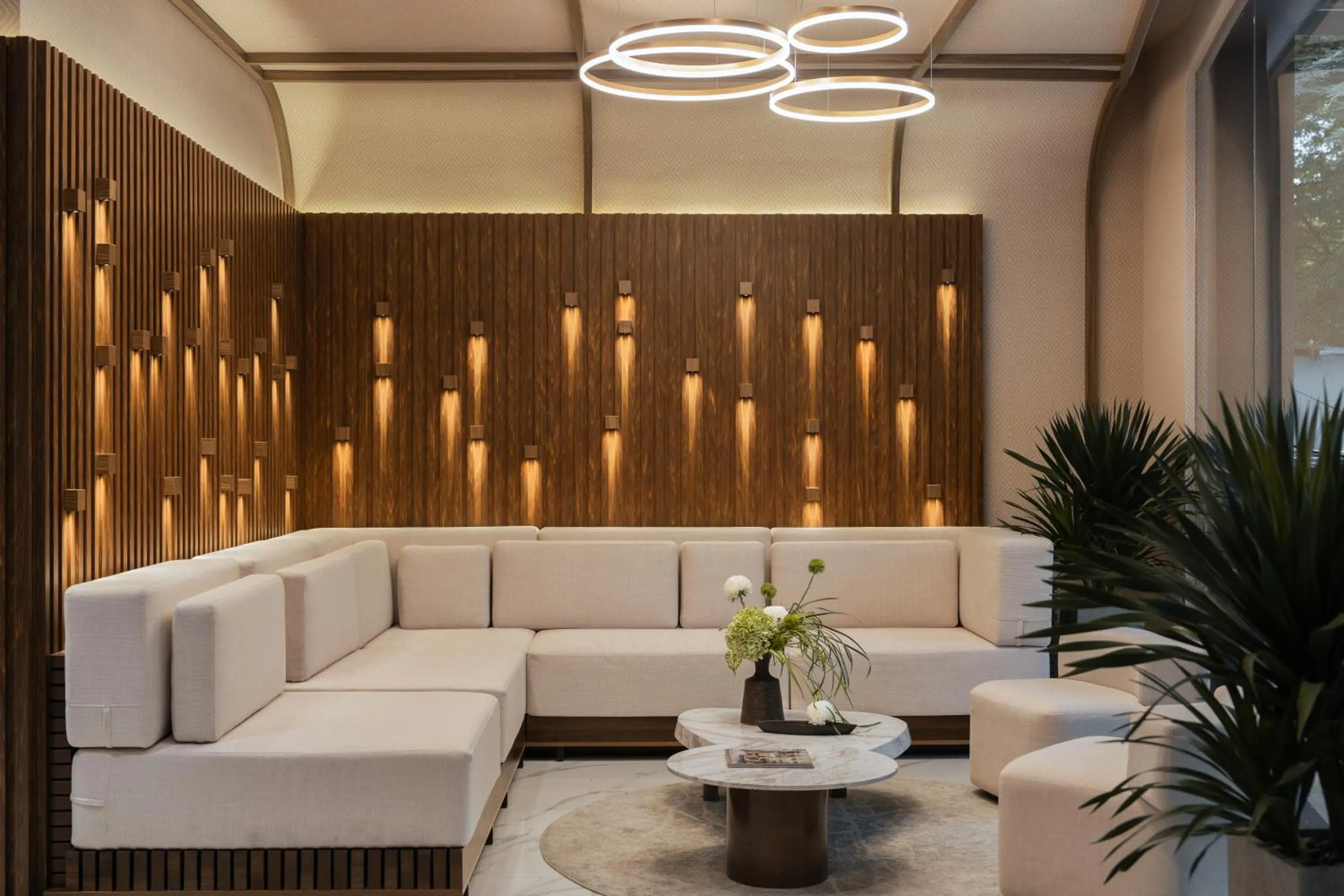 Lobby or reception in Kin Hotel Thai Van Lung