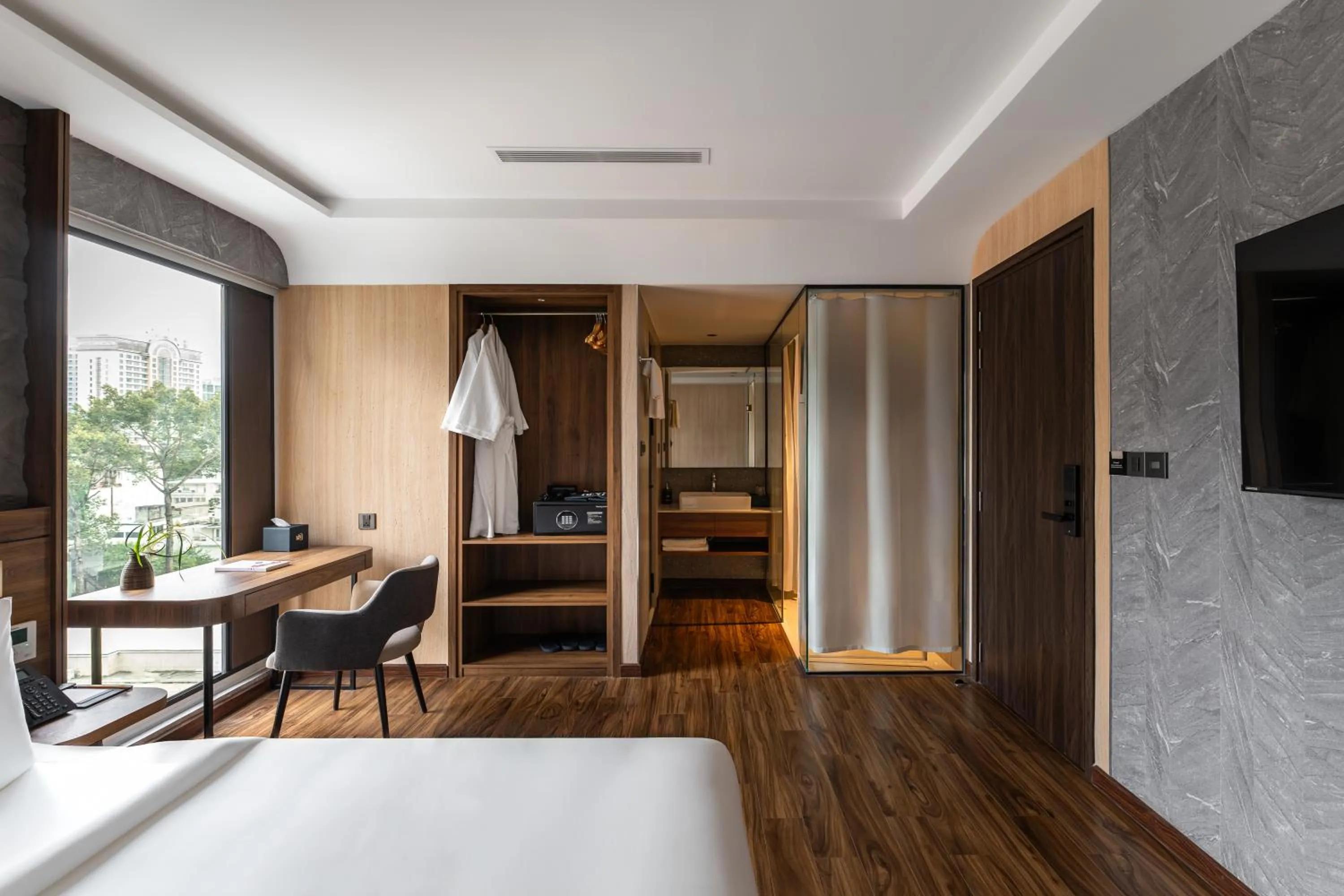 View (from property/room), Bed in Kin Hotel Thai Van Lung