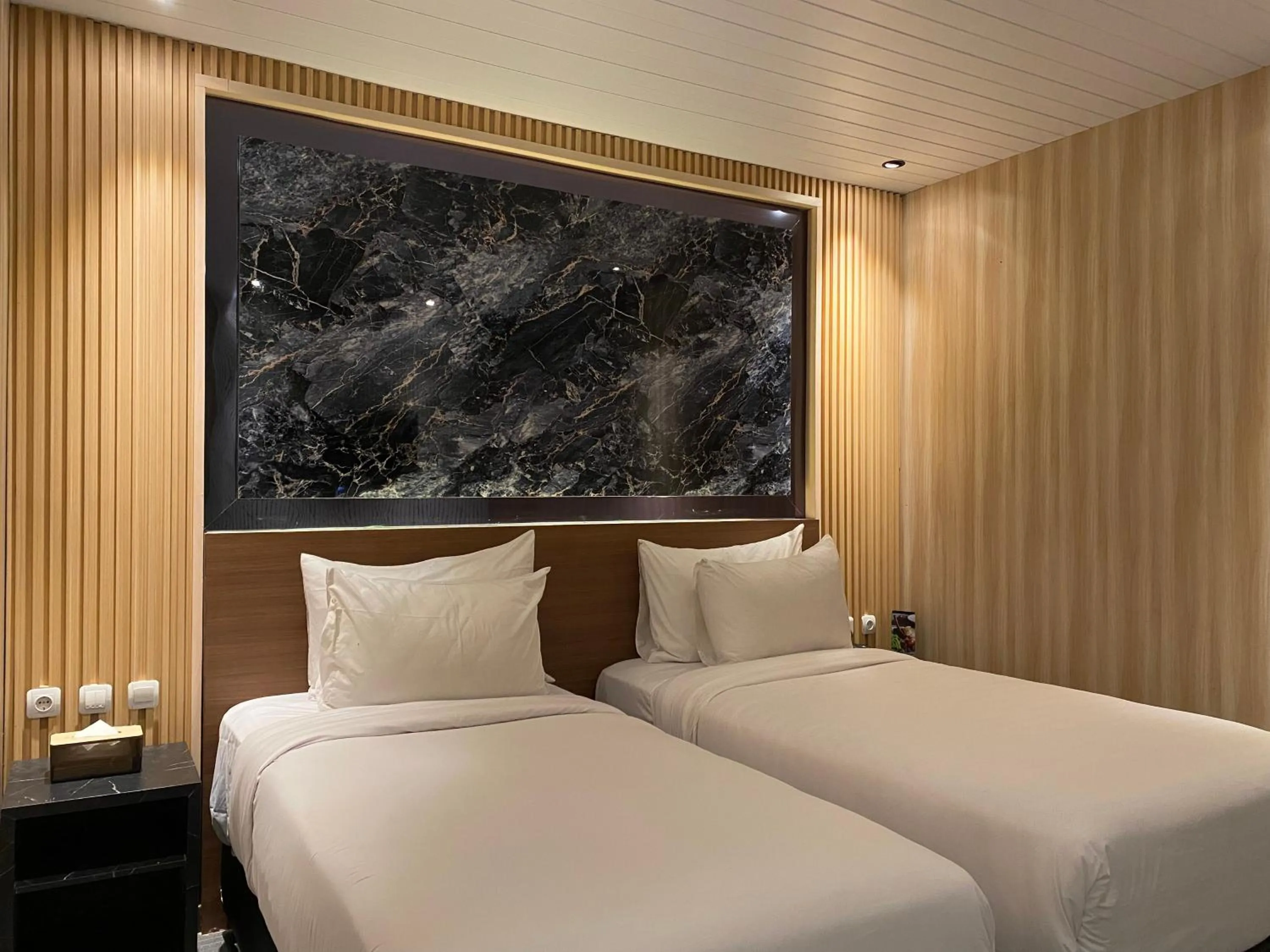 Bedroom, Bed in Avery De Grand City Hotel Bandung