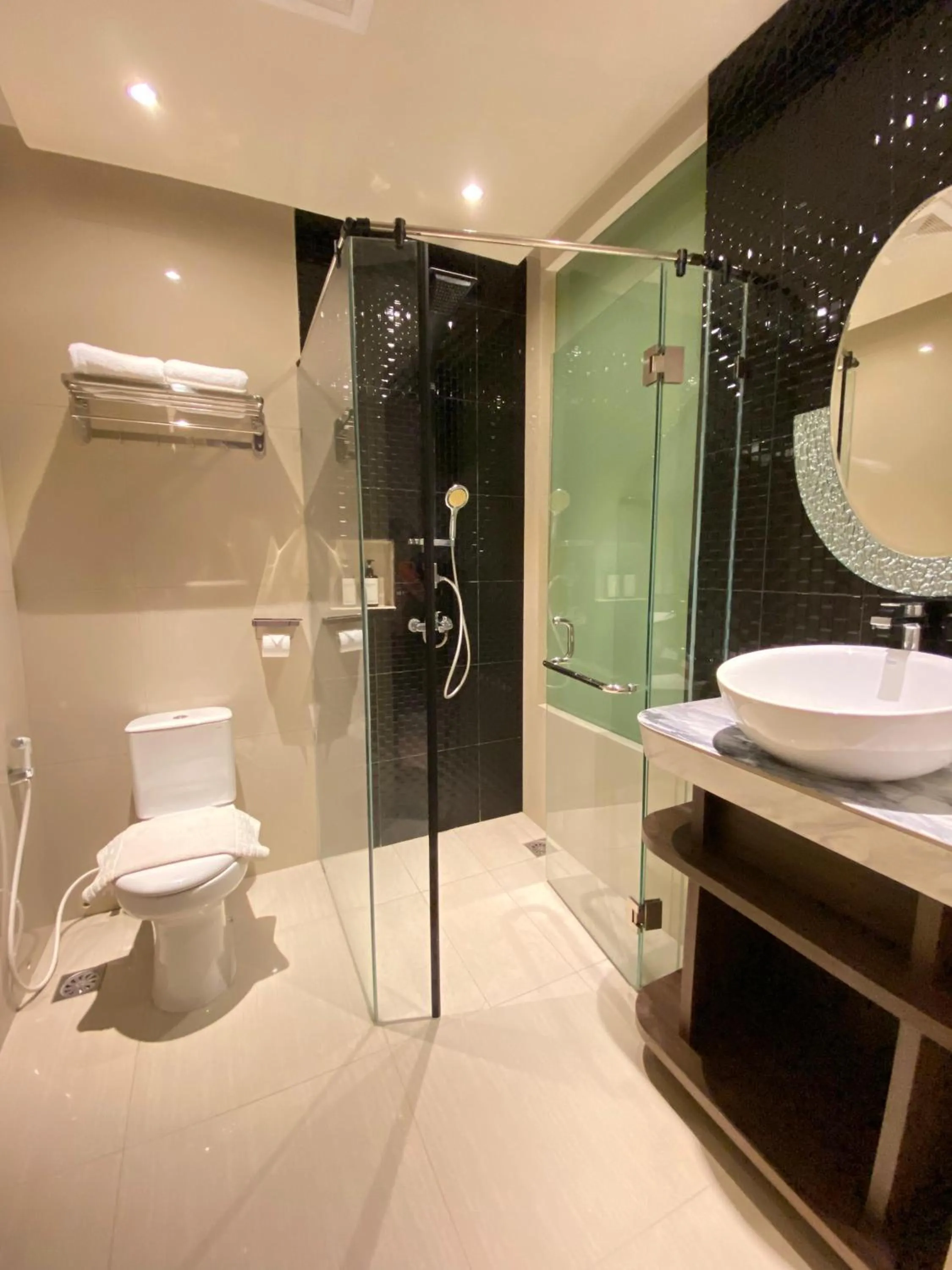 Bathroom in Avery De Grand City Hotel Bandung